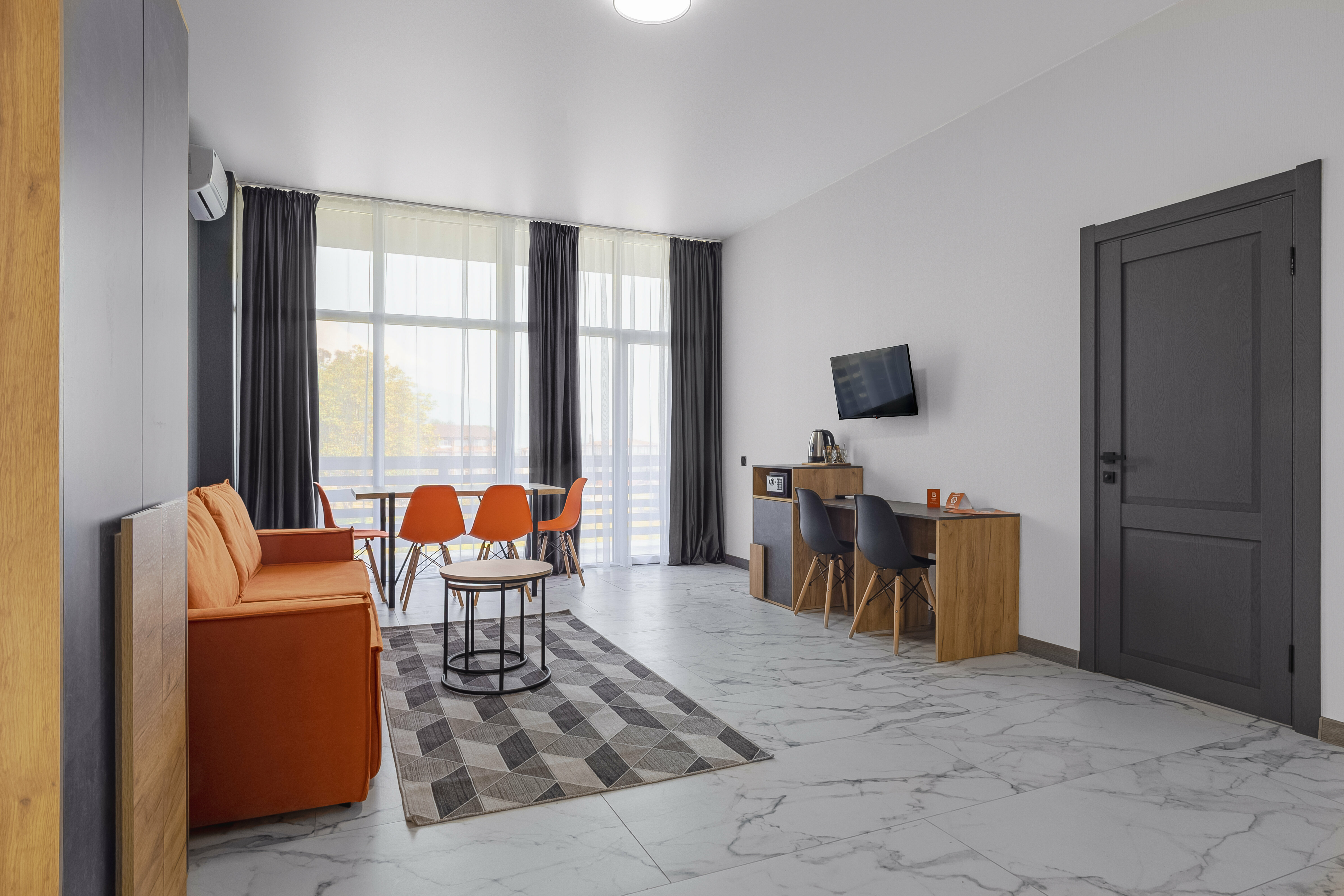 Люкс с балконом