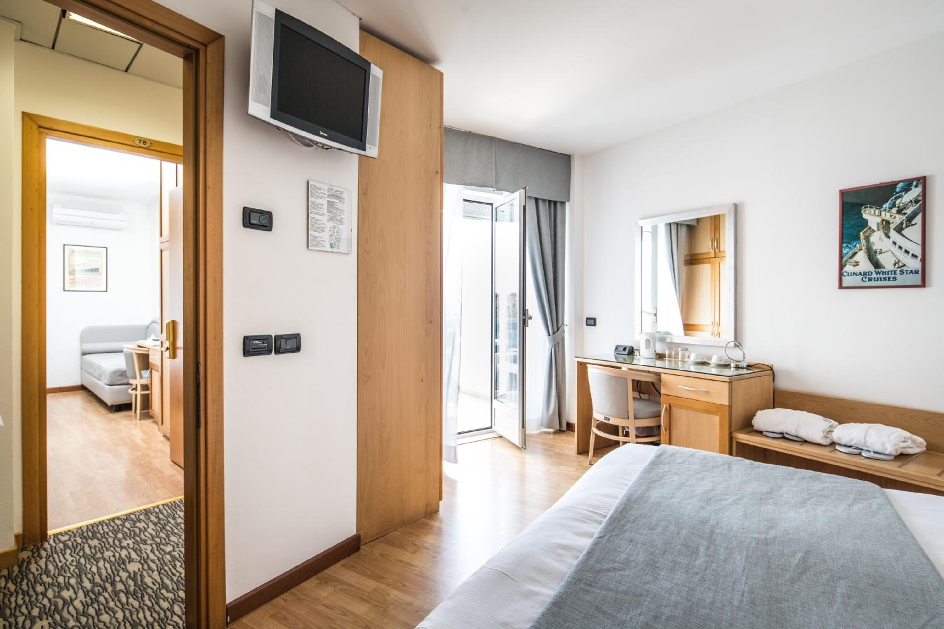 Triple Room with View