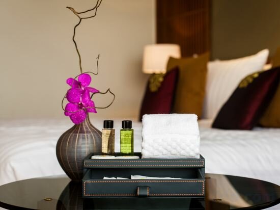 Deluxe Twin Room with Pool View