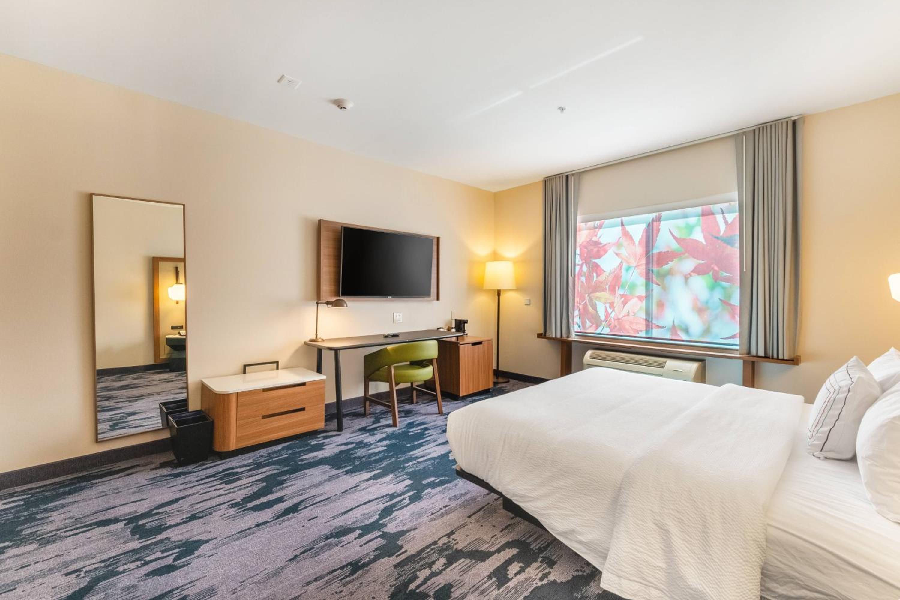 Guest Room, 1 King