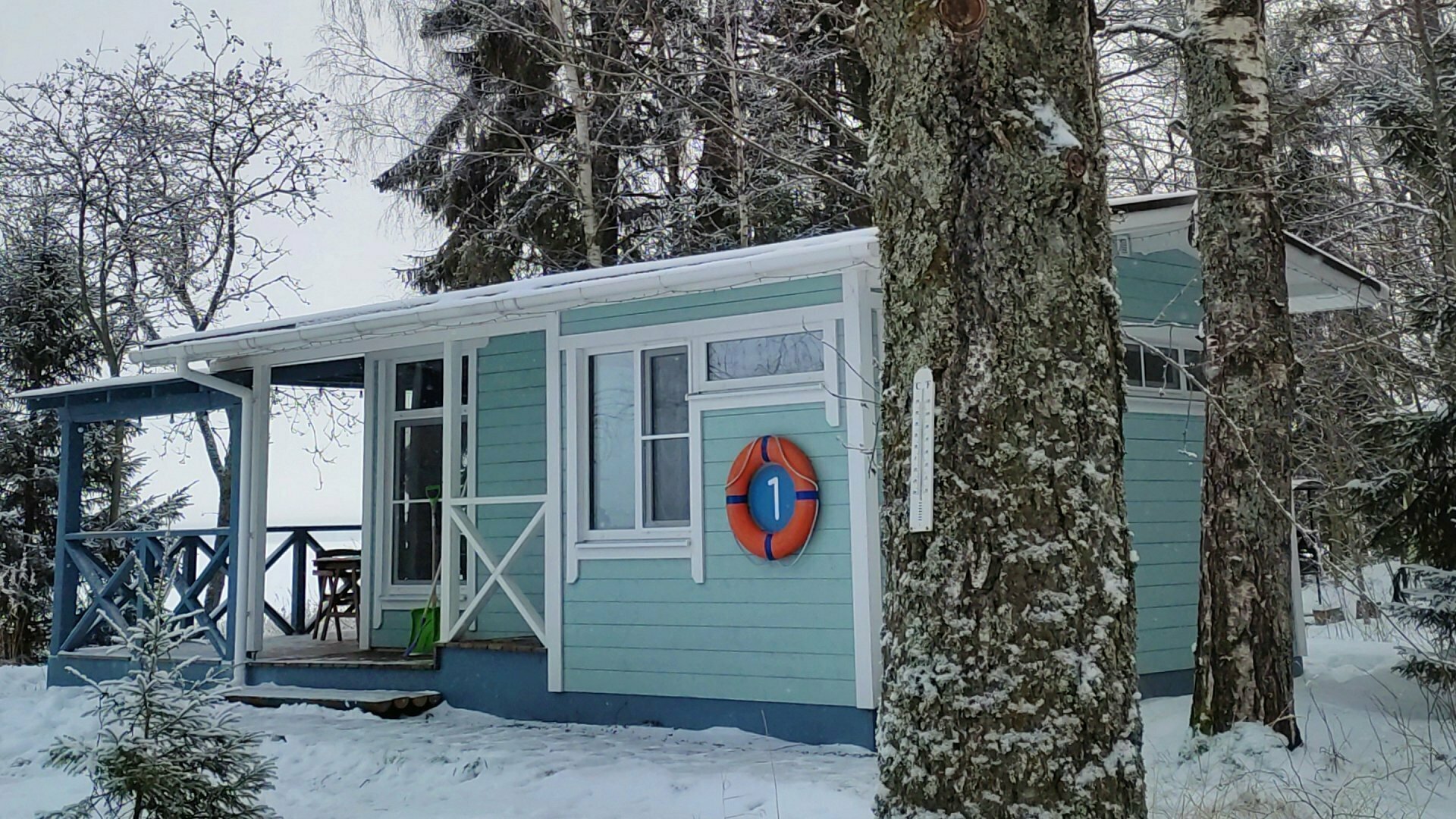 Коттедж с террасой