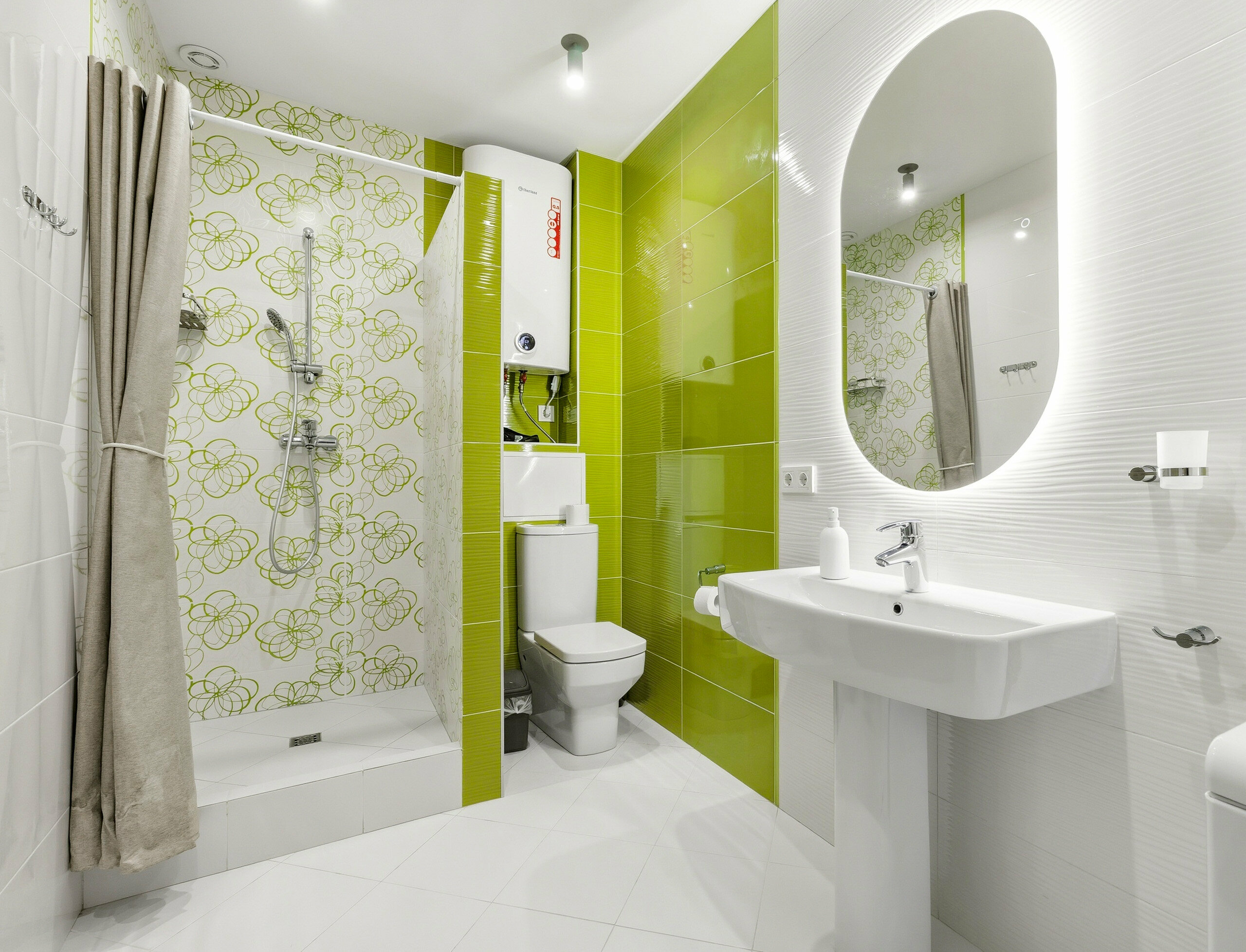 24 А Студия с балконом  видом на бассейн