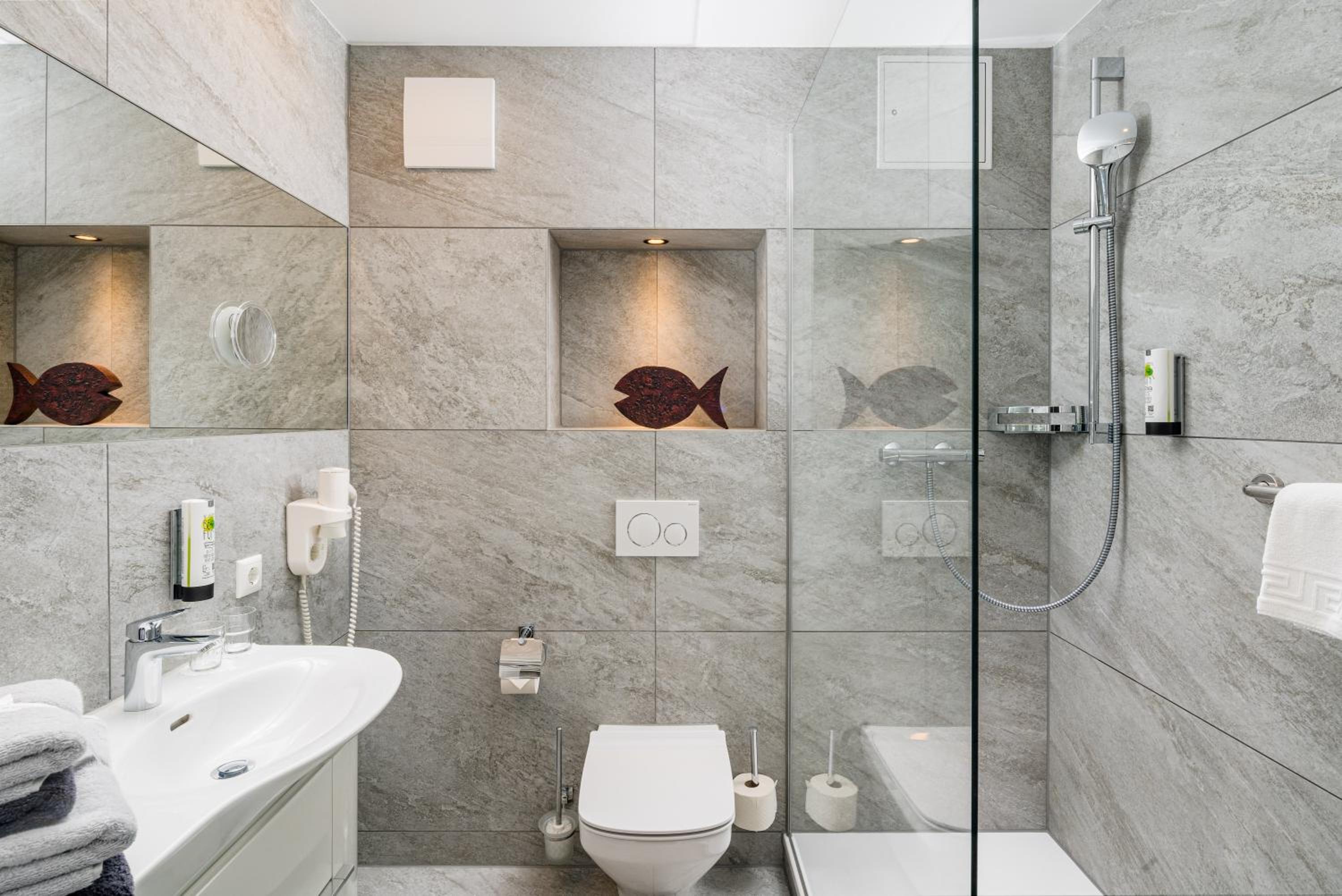 Apartment (2-4 Adults)