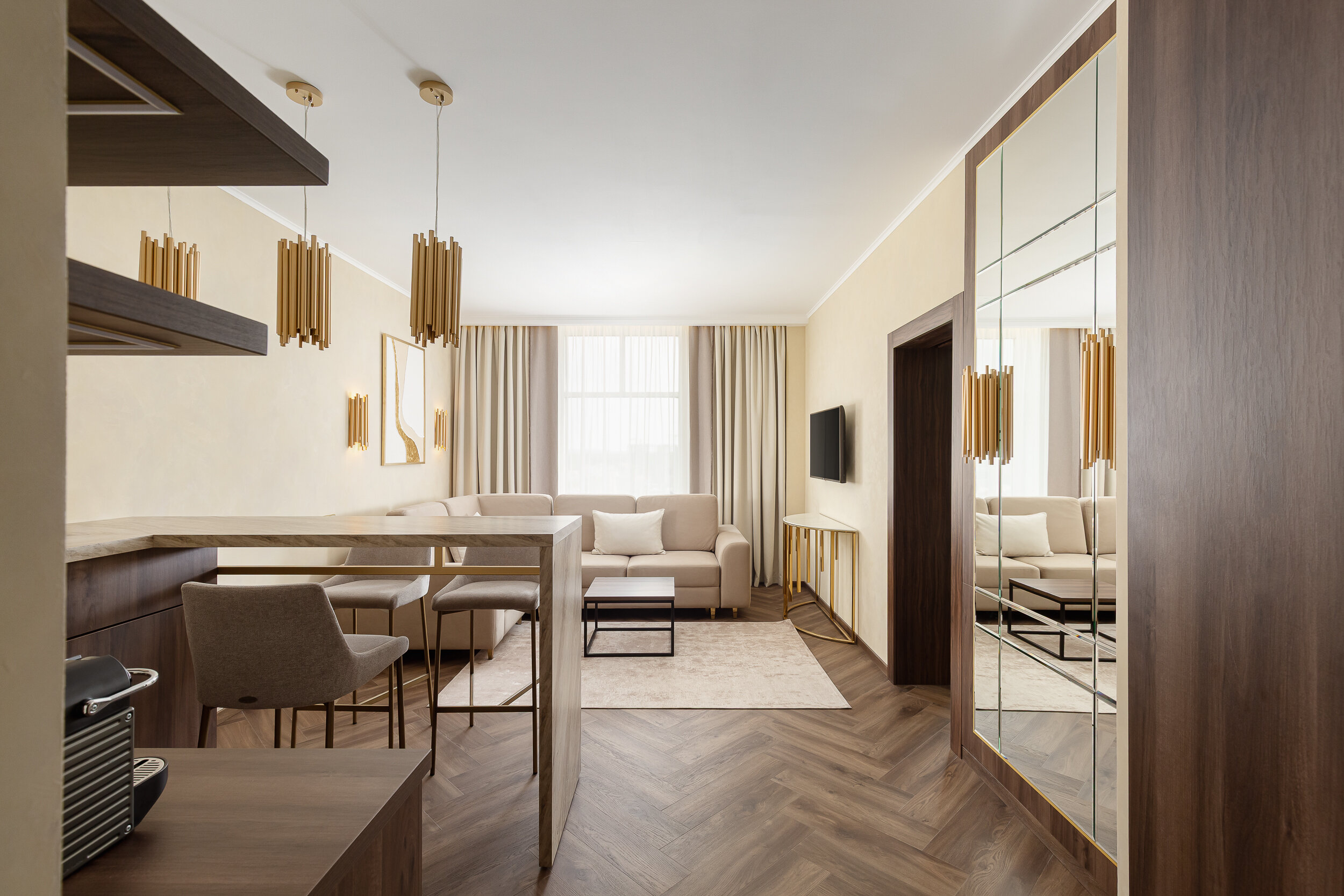 Люкс c джакузи на высоком этаже