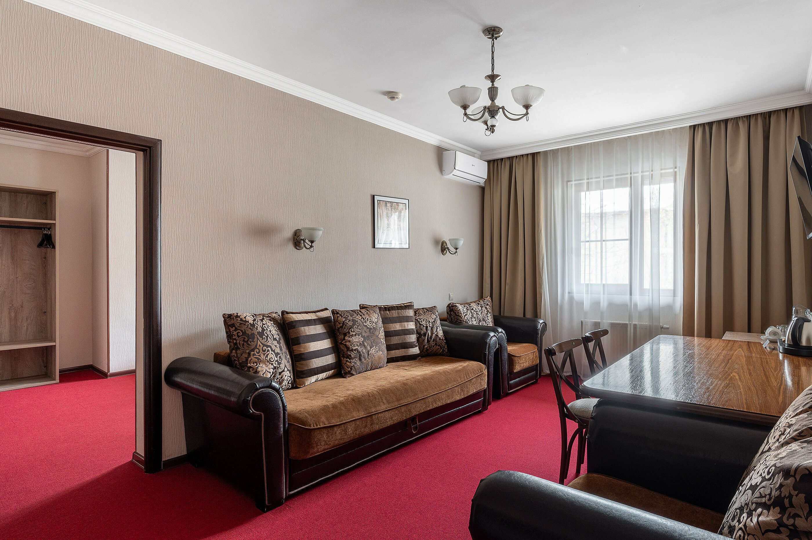 Полулюкс Делюкс