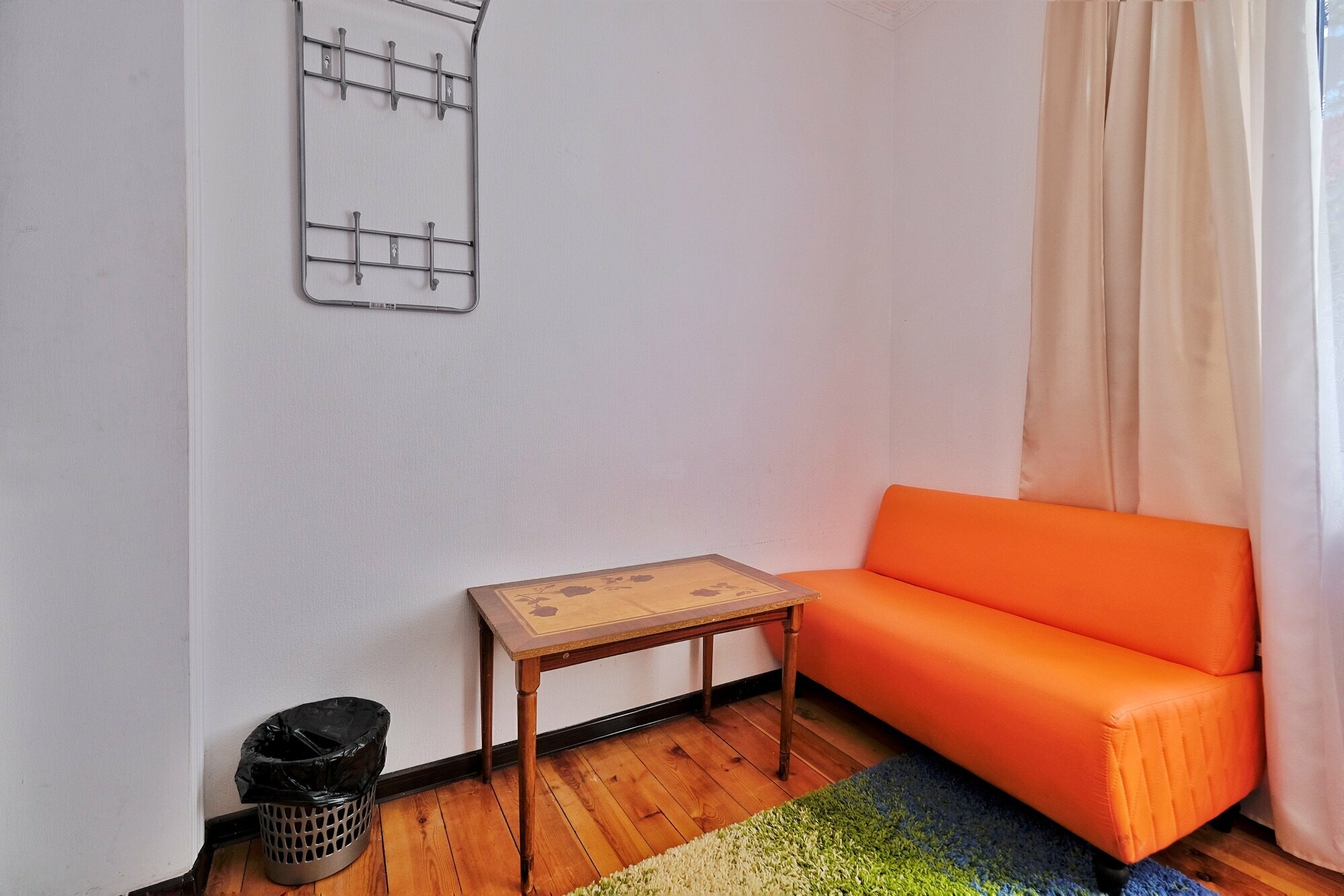 2 местный номер с общей ванной комнатой и видом на горы