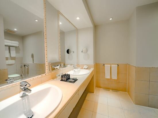 Family Room With Garden View