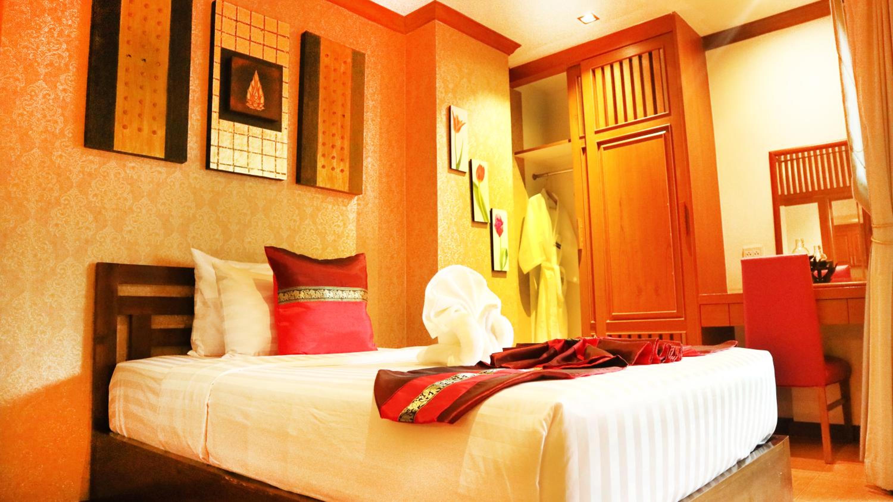 Deluxe Twin Room