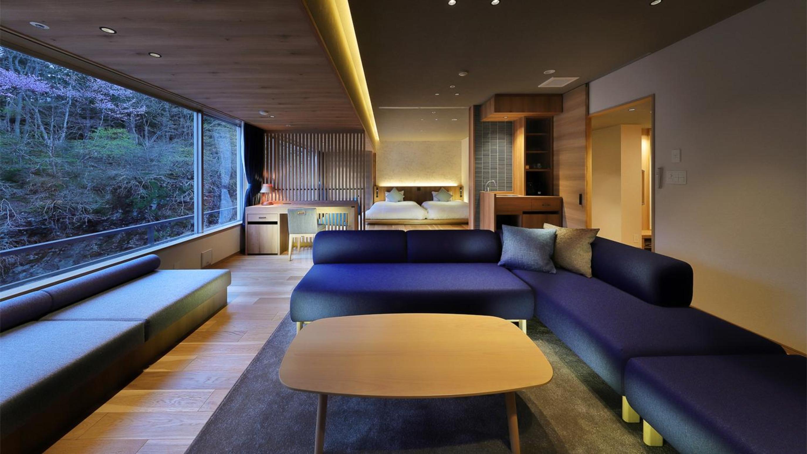 Suite Room with River View