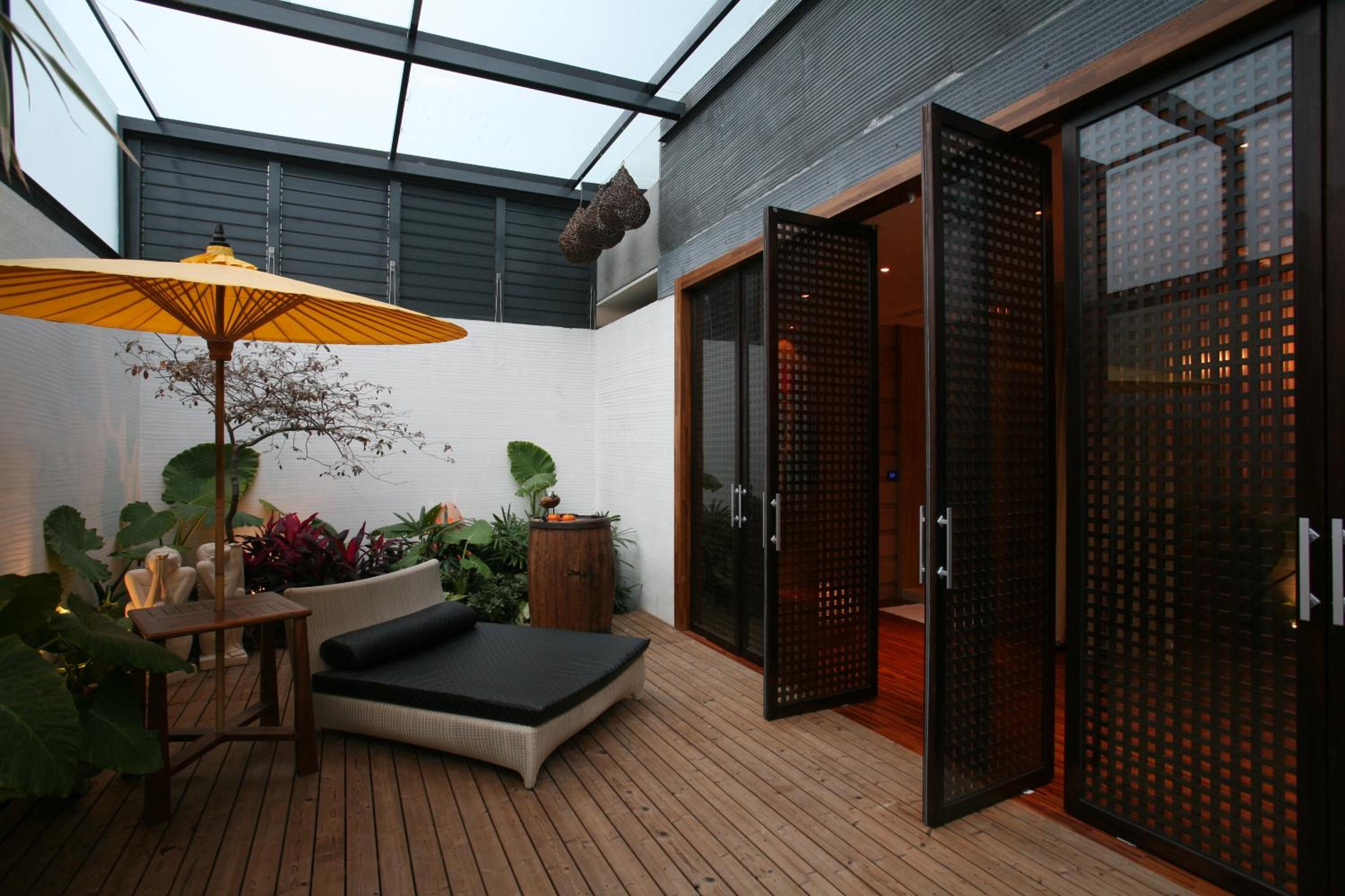 Deluxe Double Room with Private Pool (Check-in after 20:00)