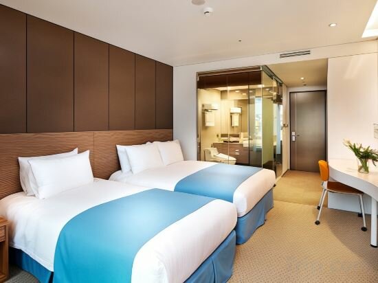 Deluxe Family Twin Room With Mountain View