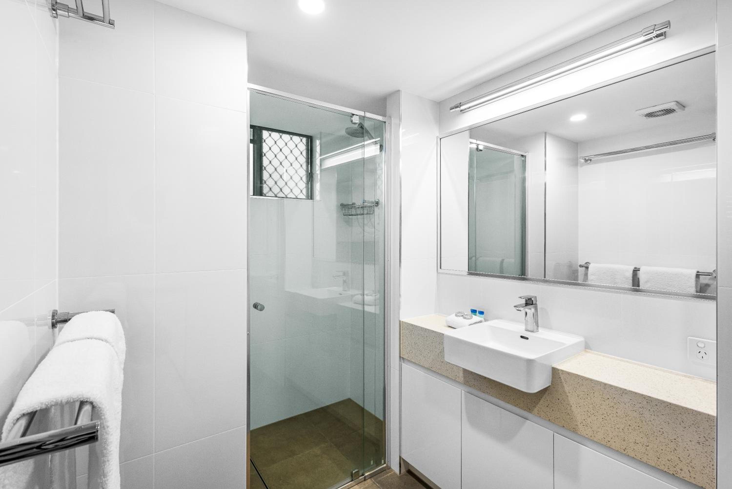 Superior Two-Bedroom Apartment with Ocean View
