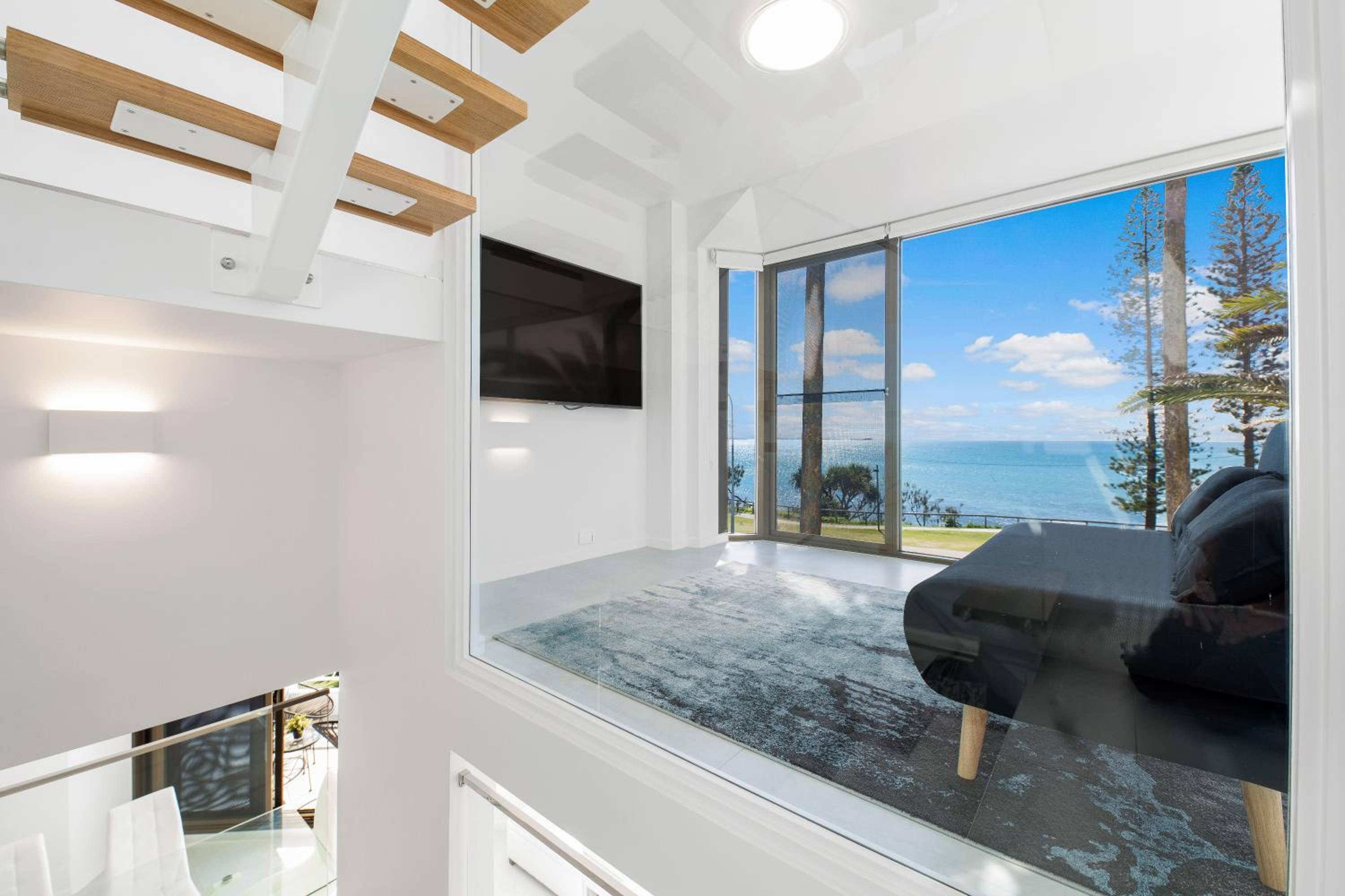Four Bedroom Deluxe Apartment with Ocean View