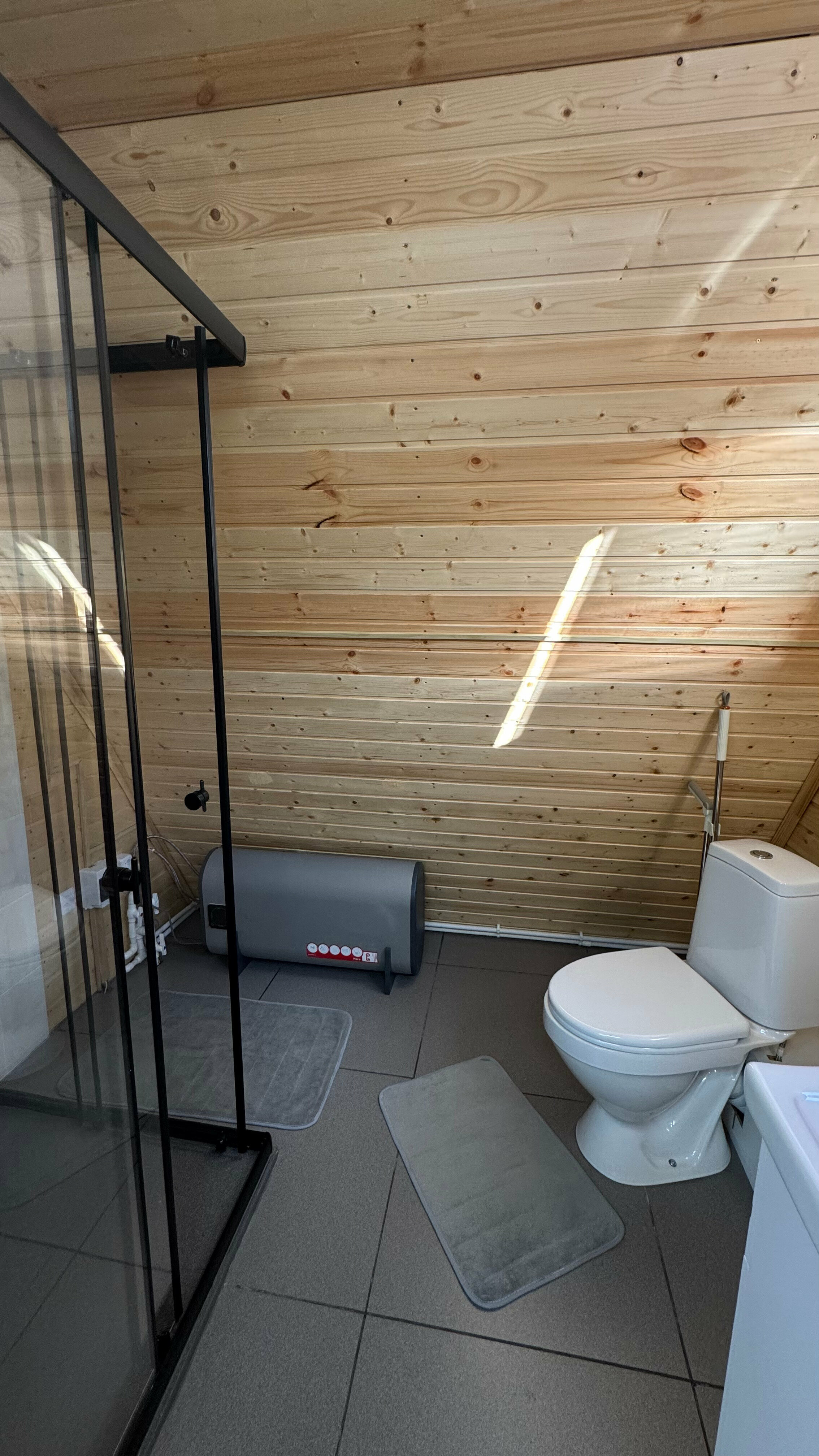 Четырехместный номер с видом на горы