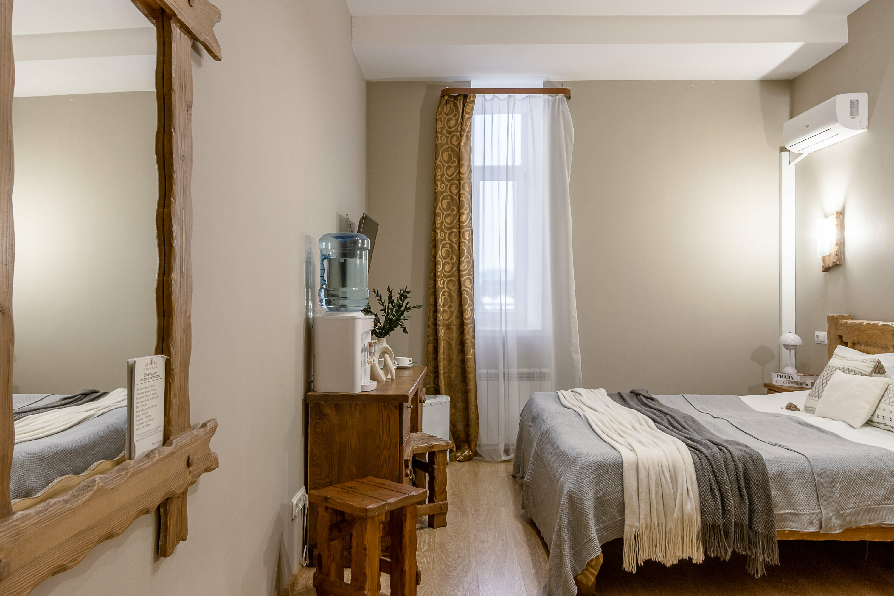 Улучшенный номер с 1 кроватью