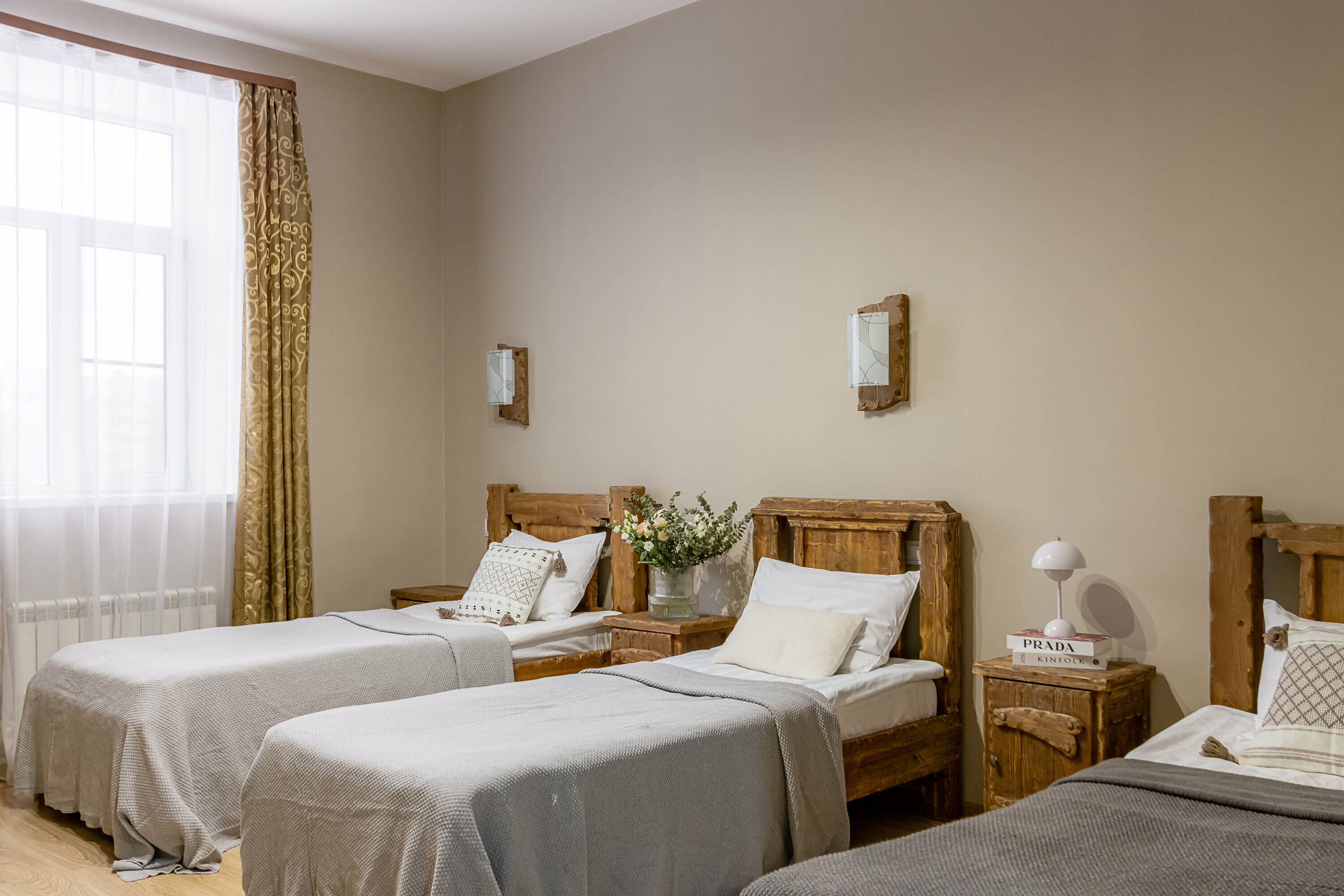 Трёхместный номер с раздельными кроватями