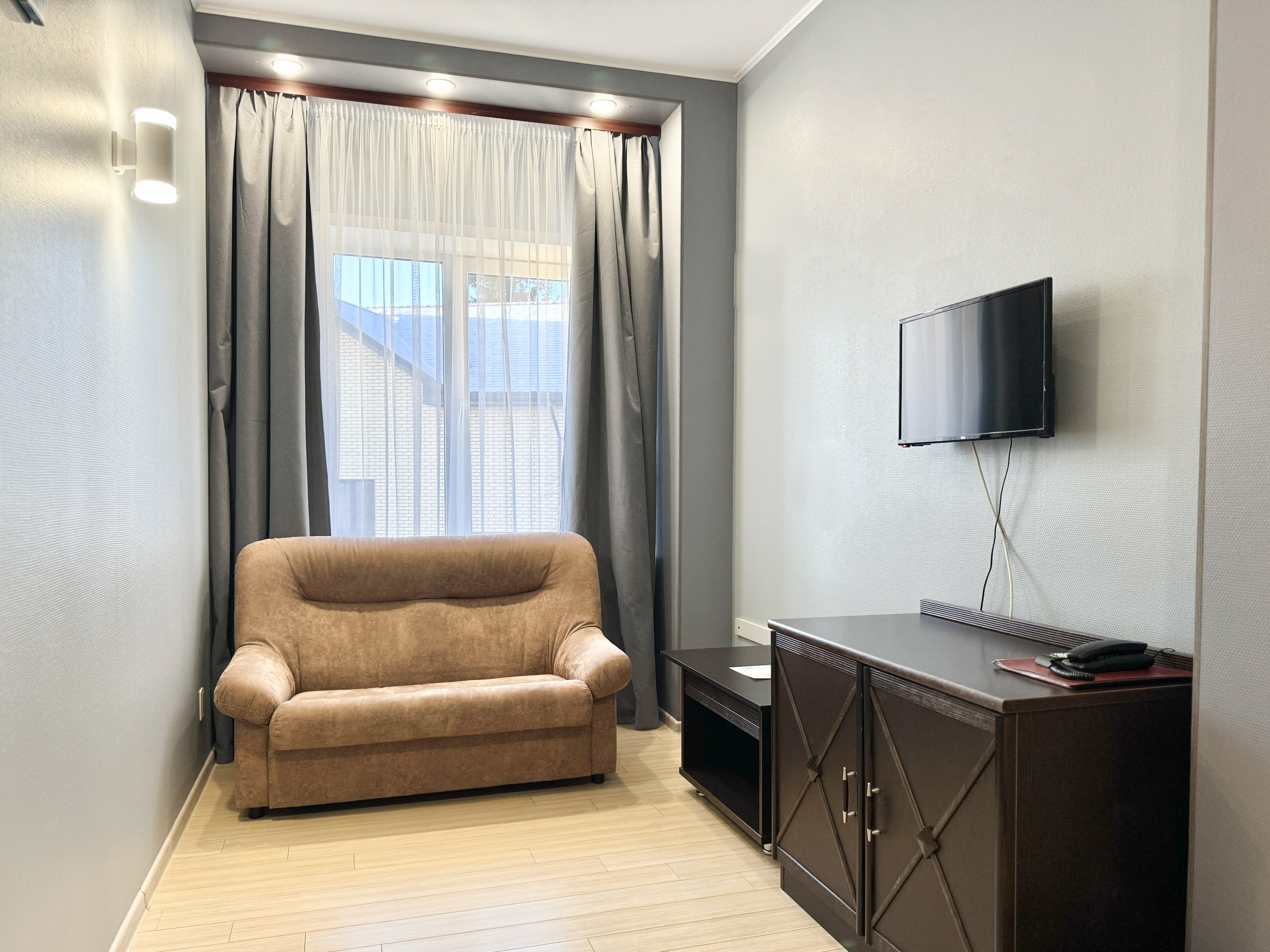 Улучшенный двухместный номер с 2 отдельными кроватями