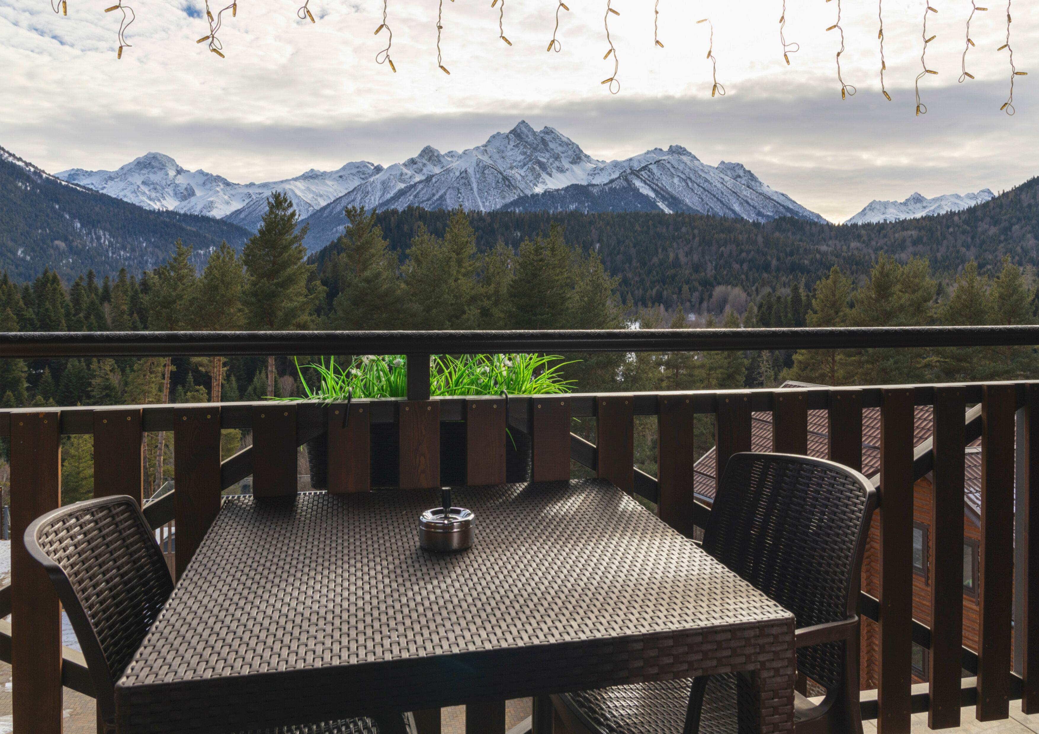 Двухместный с панорамным видом на горы | 4  — этаж |