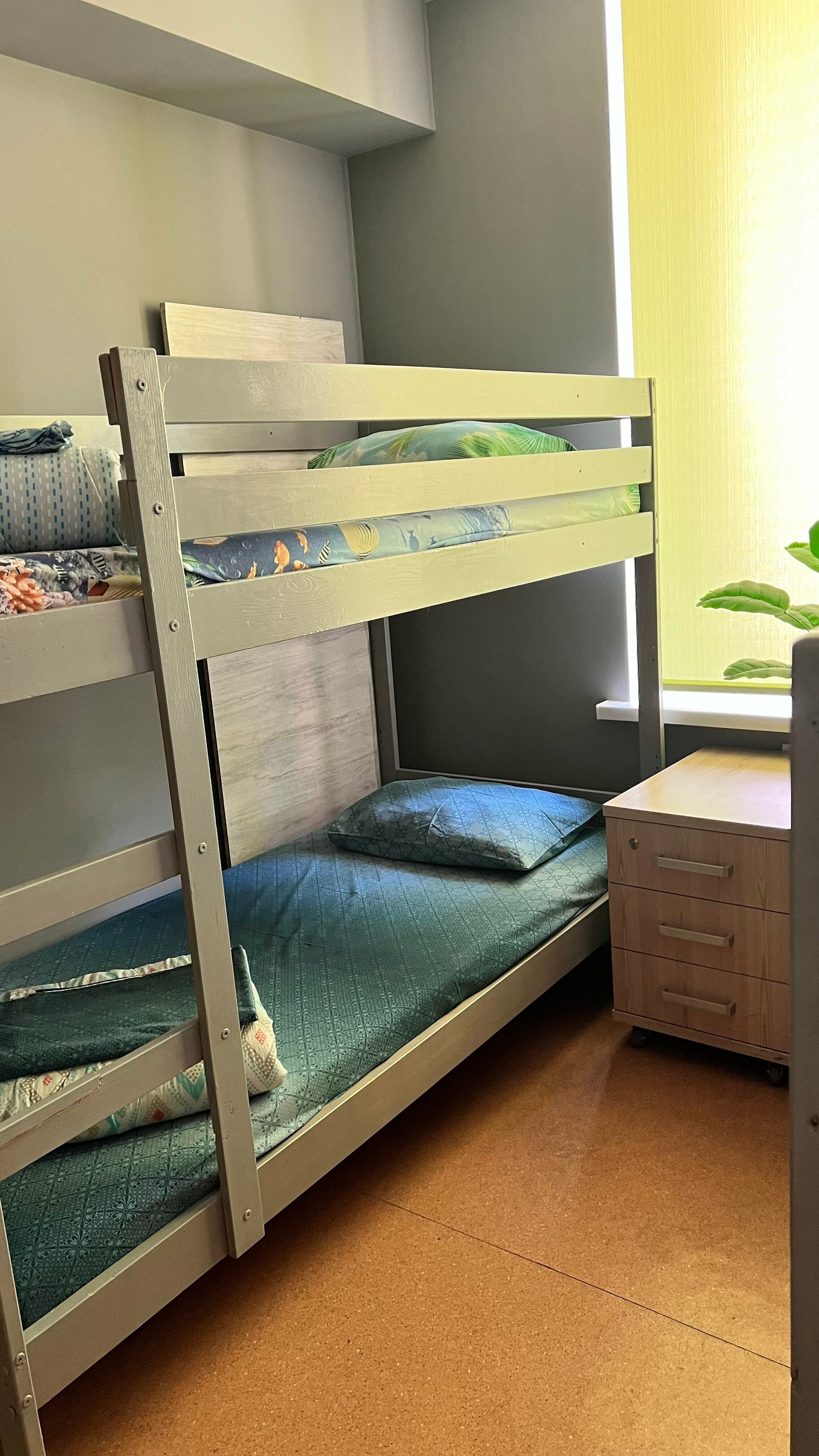 Кровать в общем 6-местном номере