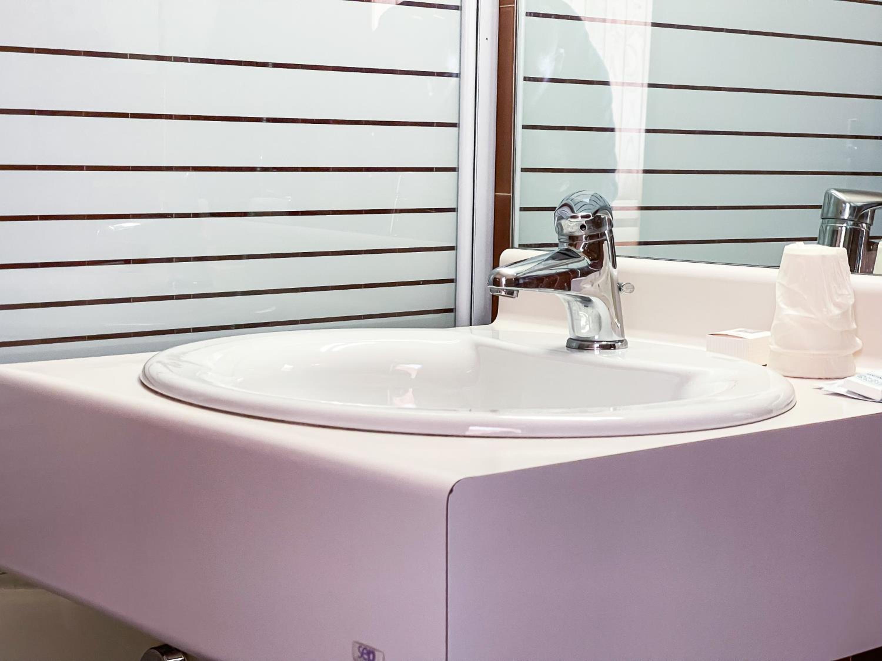 Double or Twin Room with Mountain View