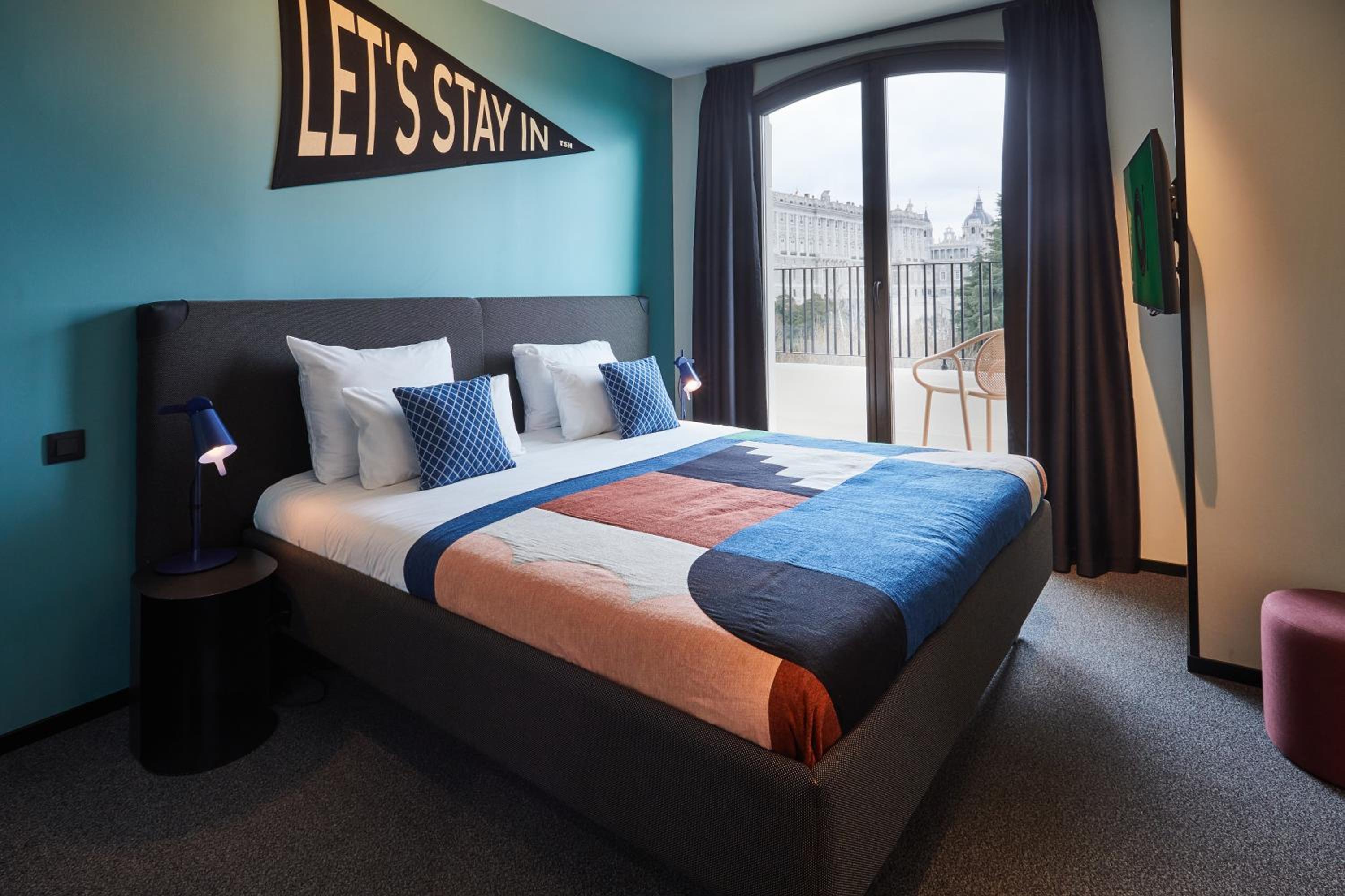 Deluxe Terrace Palace View