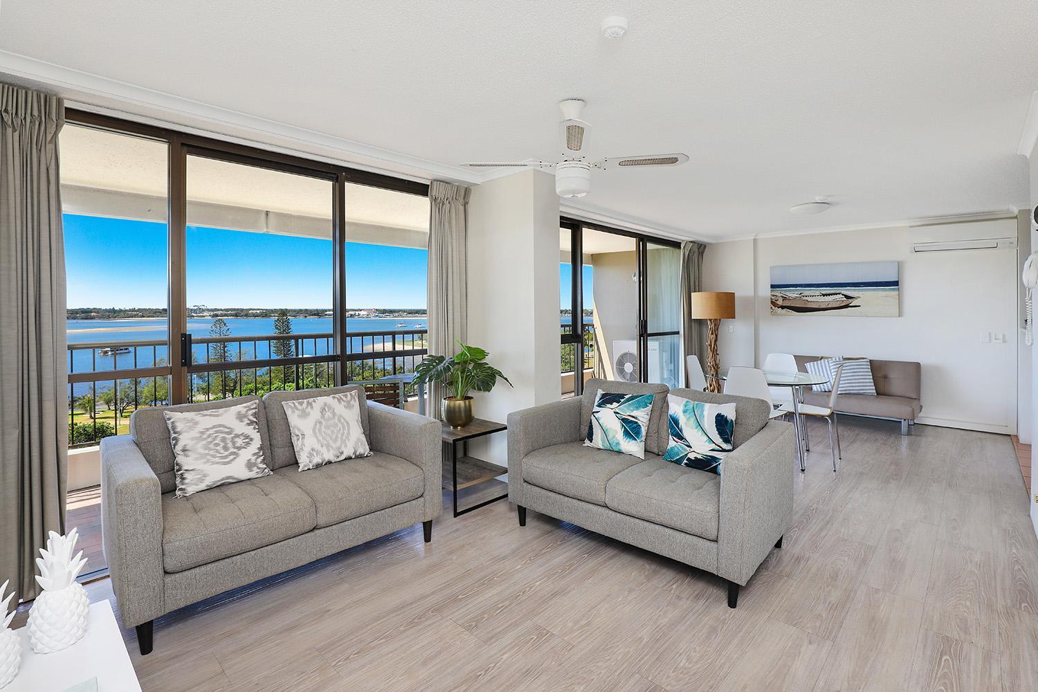 One Bedroom Broadwater View Apartment
