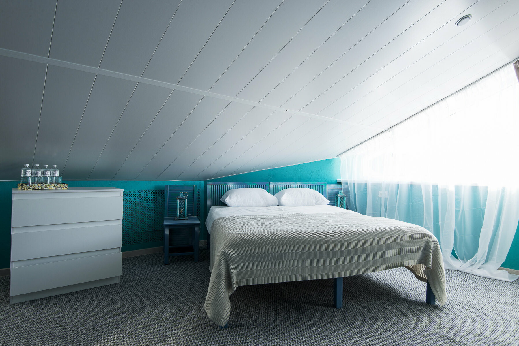 Трехместный однокомнатный номер (мансарда)