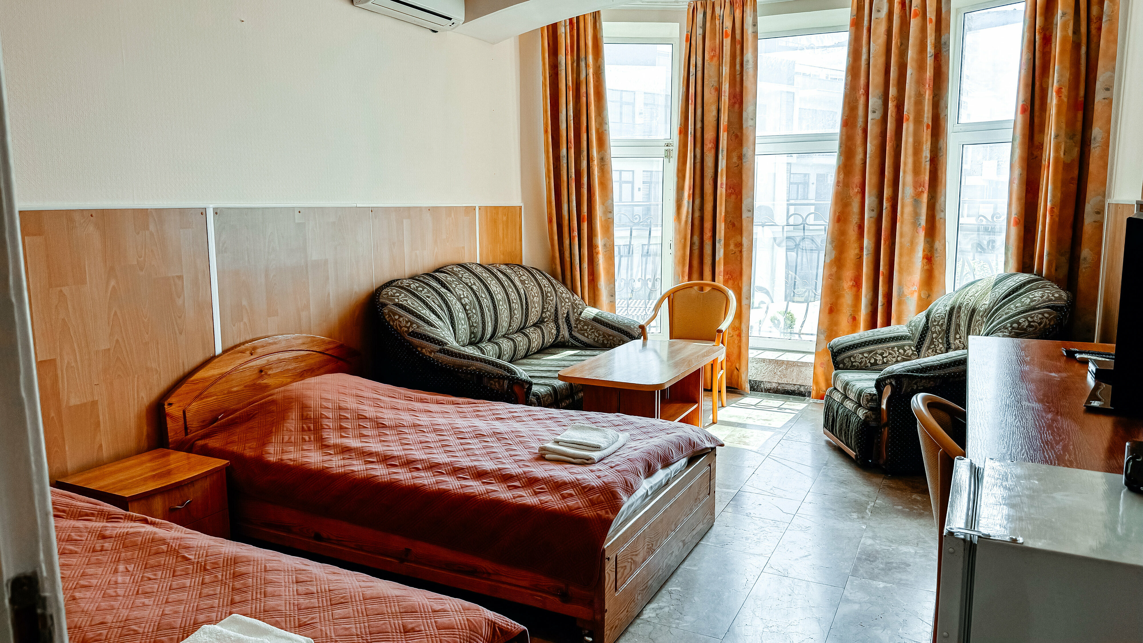 Полулюкс с видом на горы и море