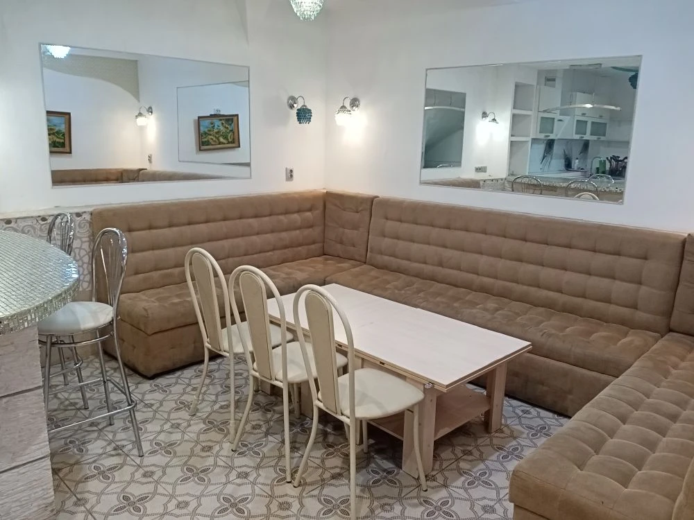 8-и местный номер (цоколь)