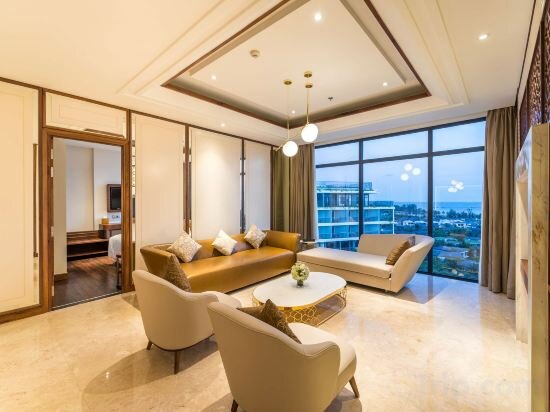 Presidential Suite 3-Bedrooms