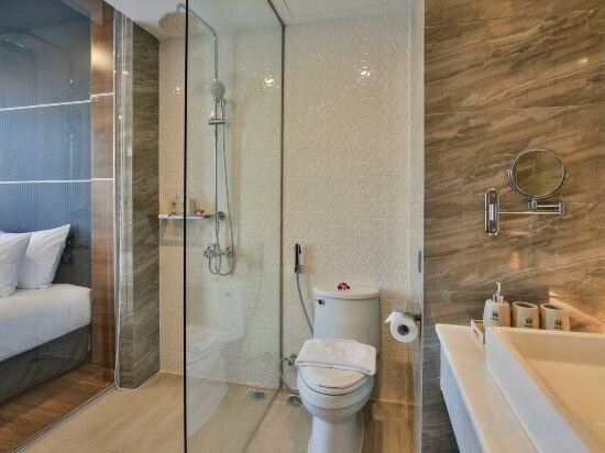 Twin Room With Partial Sea View