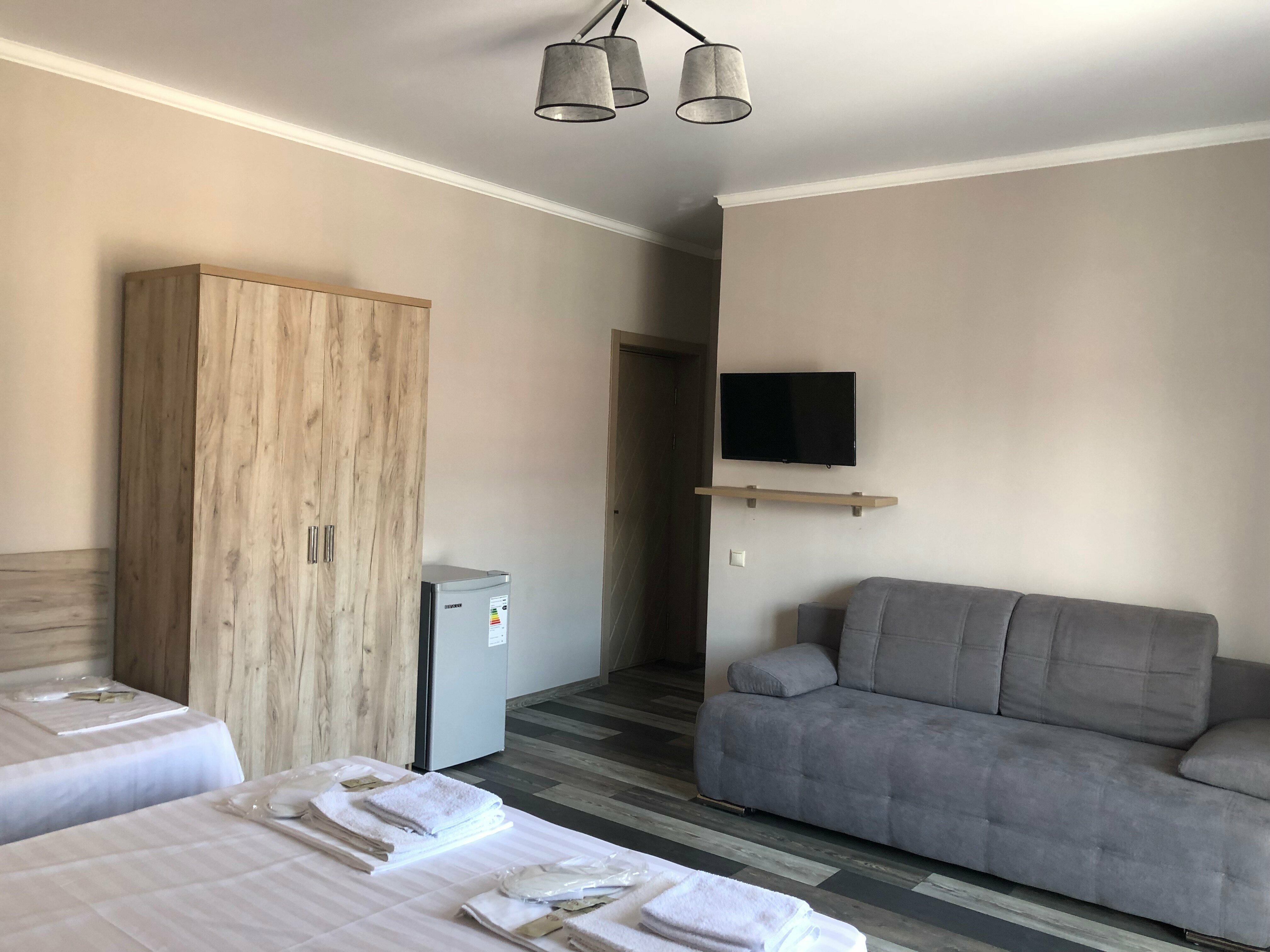 Пятиместный номер с балконом