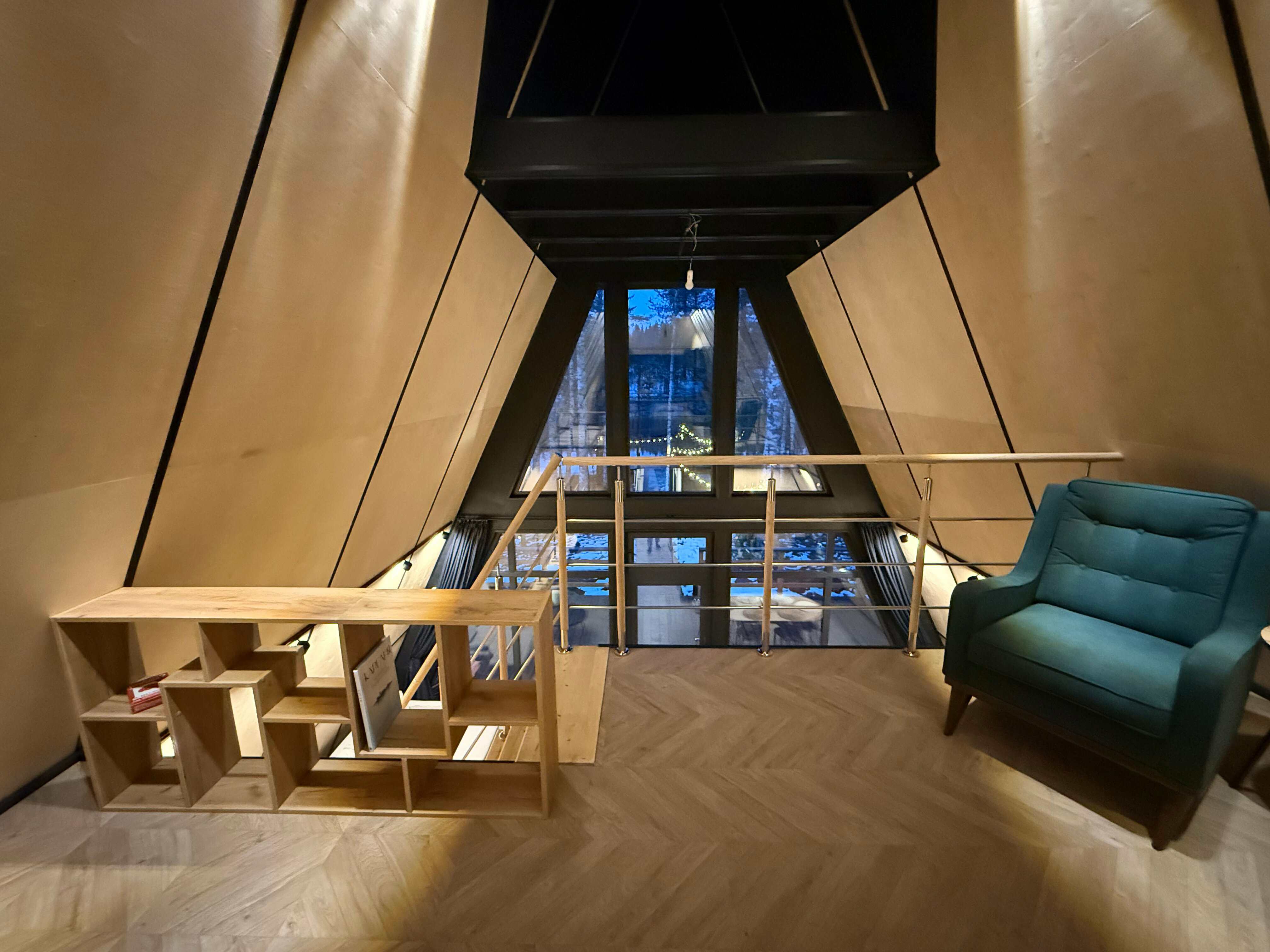 Дом с видом на озеро