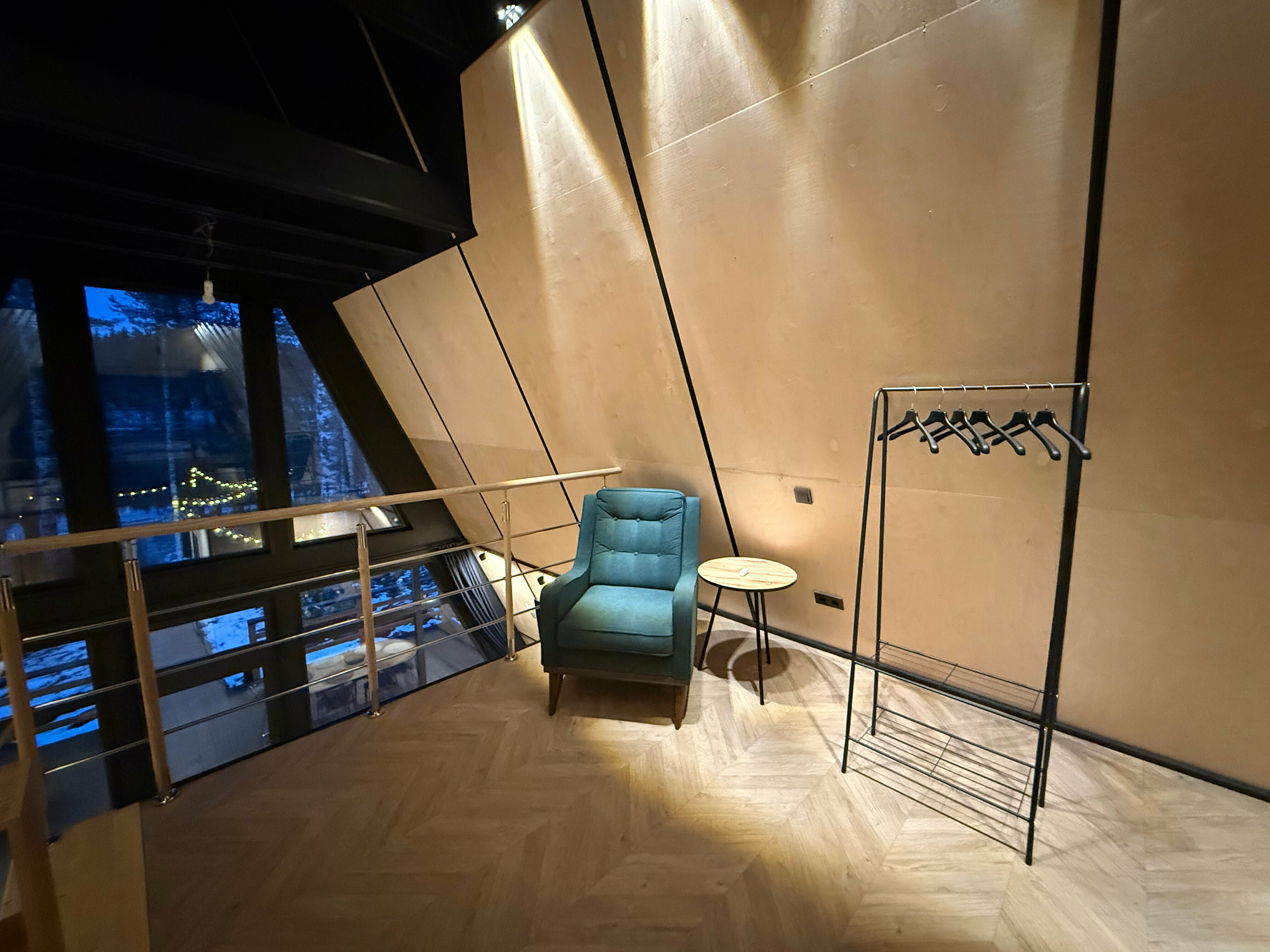 Дом с видом на озеро