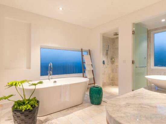 2-Bedroom Duplex Suite