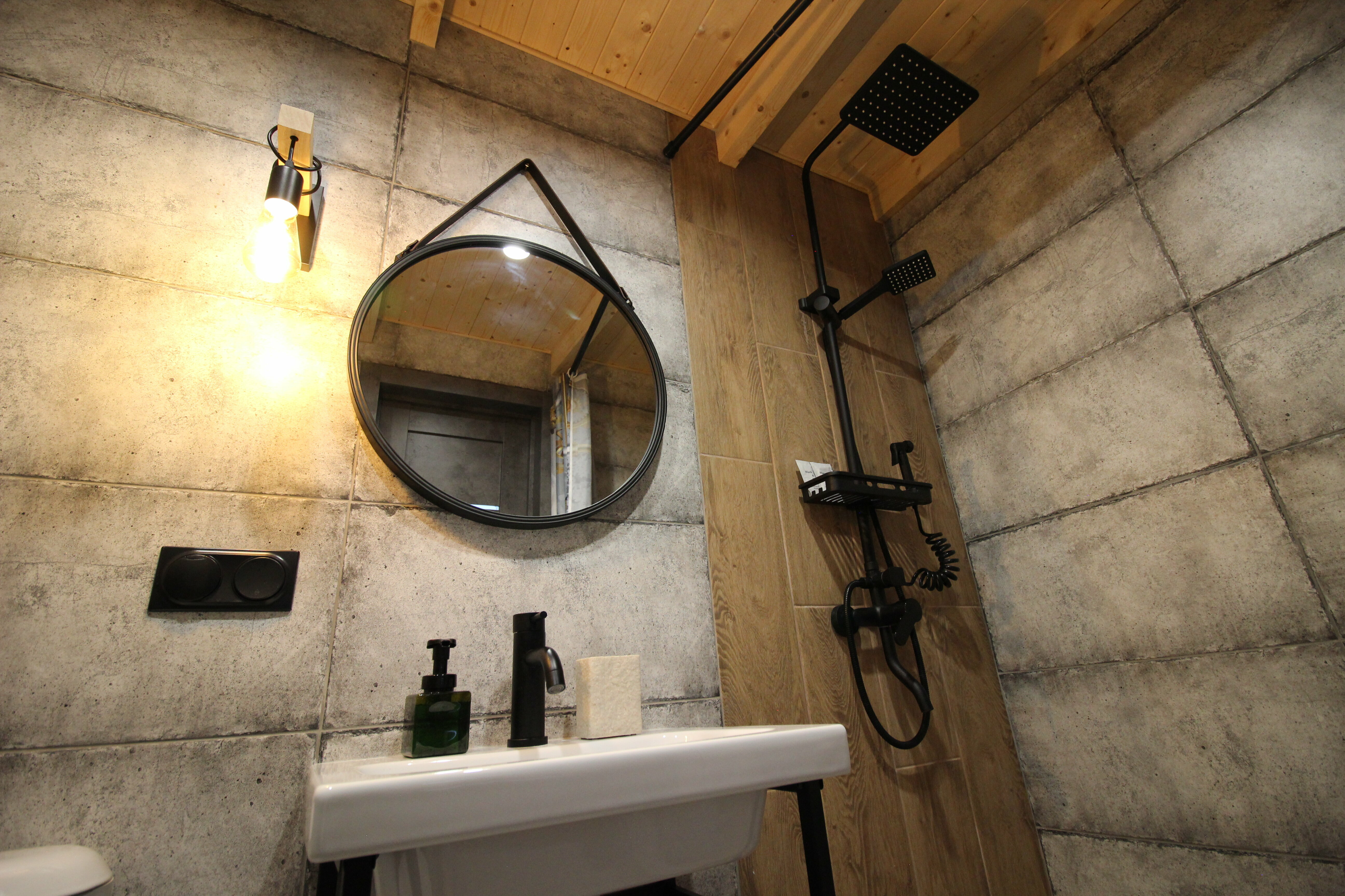 Двухуровневый номер-студия