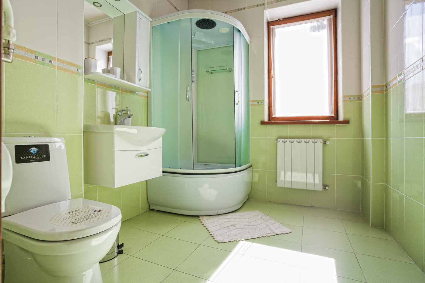 Люкс с кроватью размера «king-size» и балконом