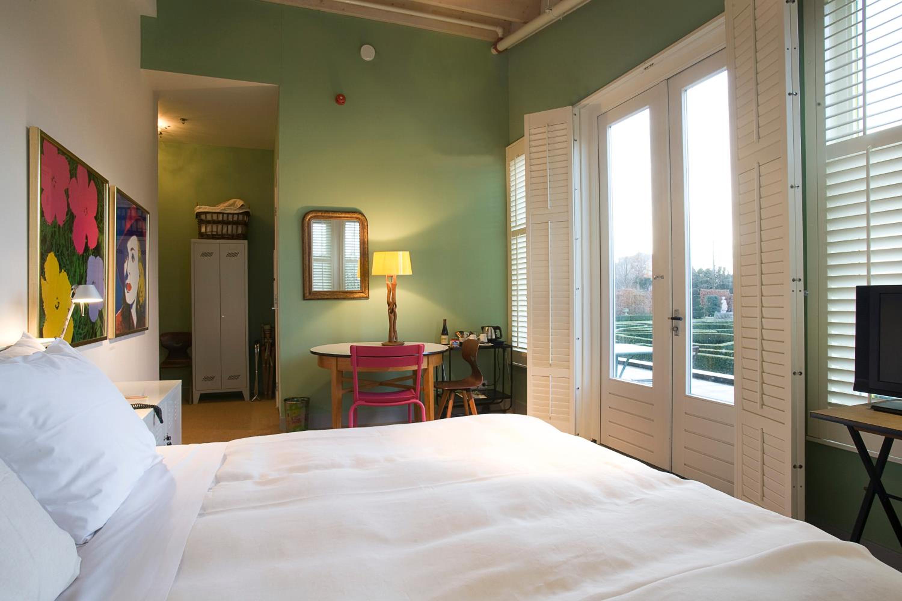 Large Double Room with Terrace