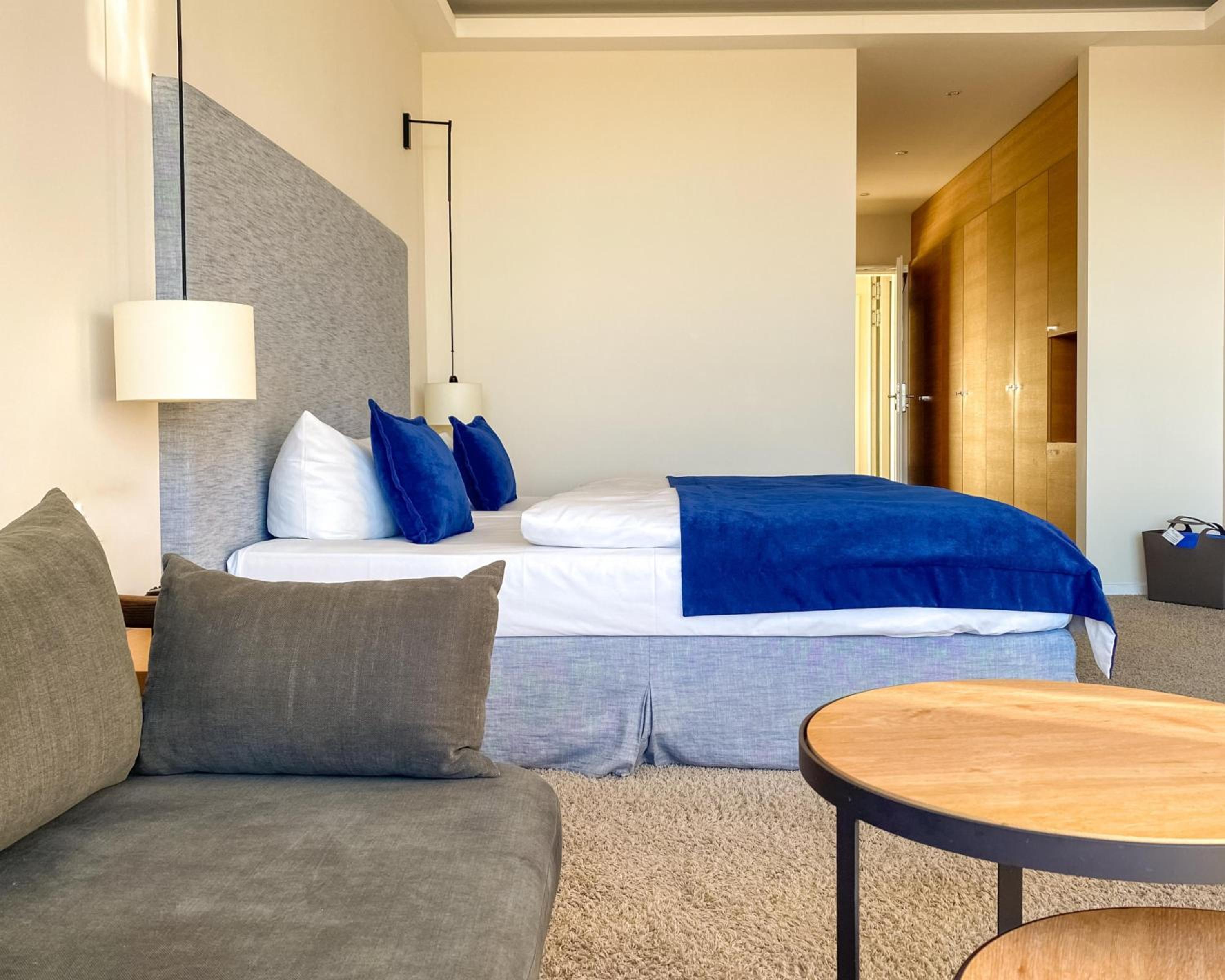 Superior Double Room with Balcony and Partial Sea View