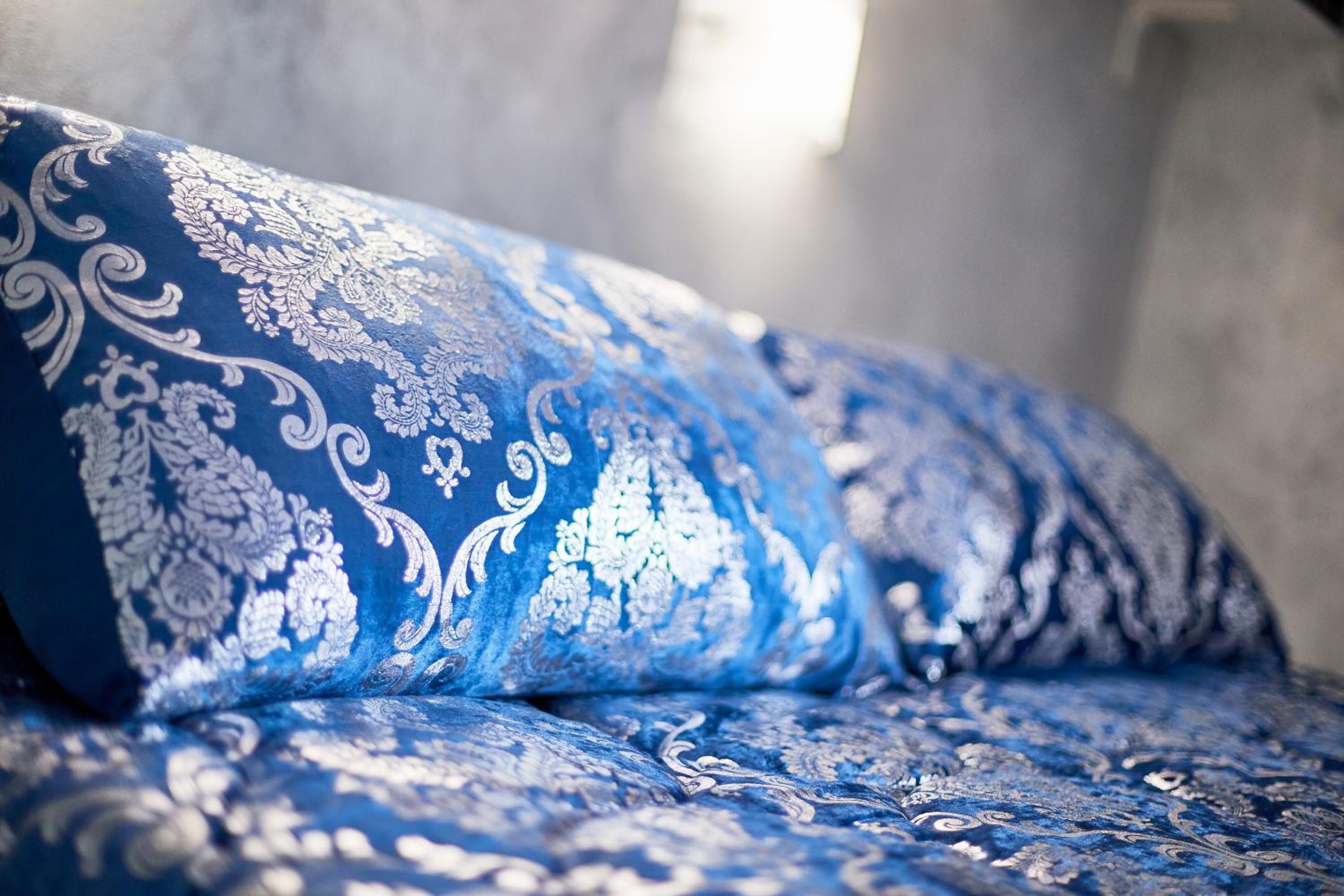 Queen Room with Spa Bath