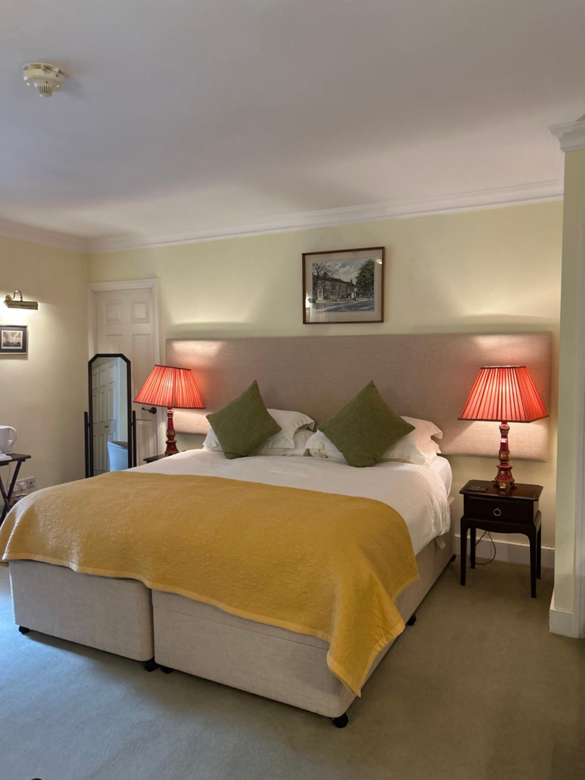Deluxe Double or Twin Room