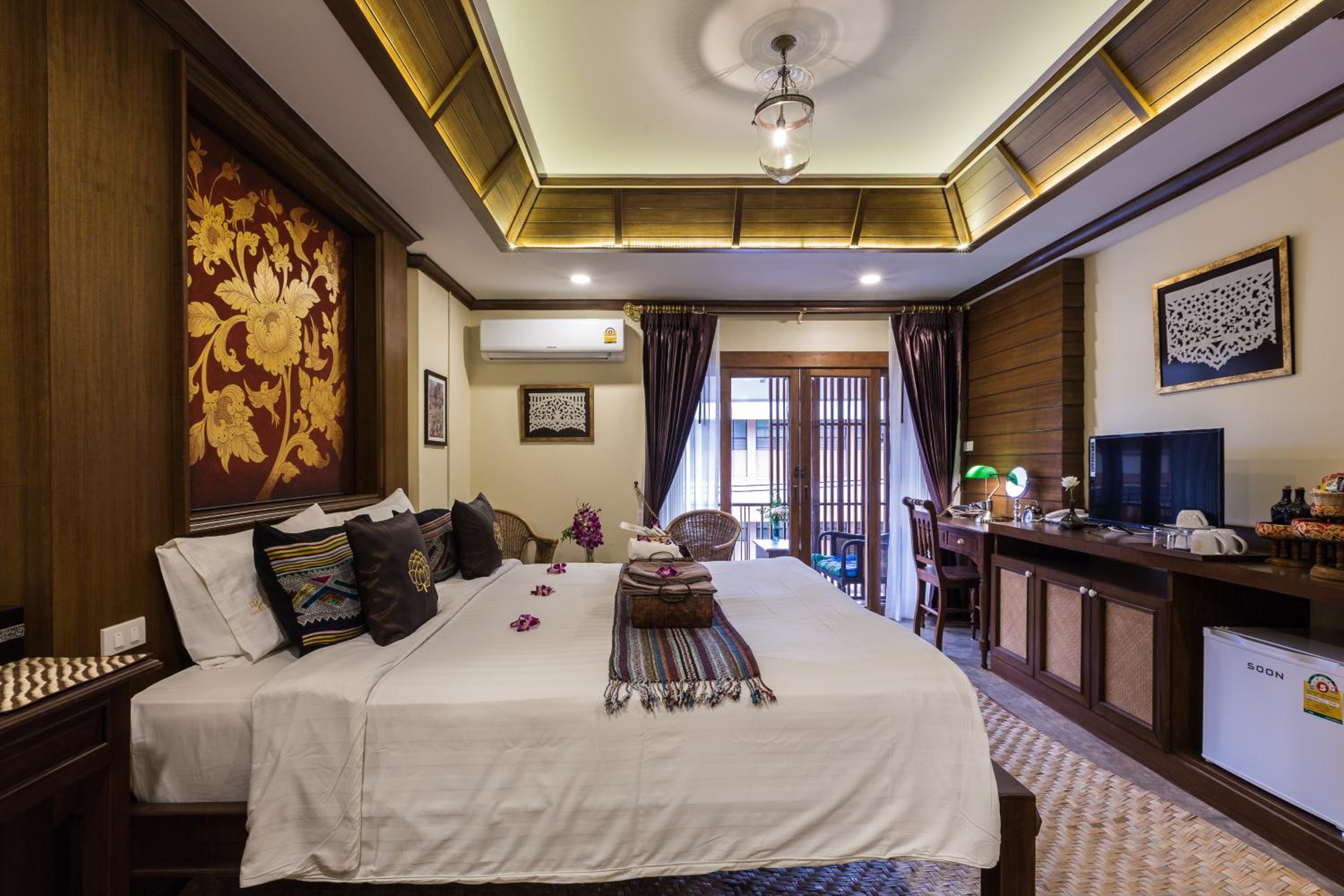 King Room with Balcony