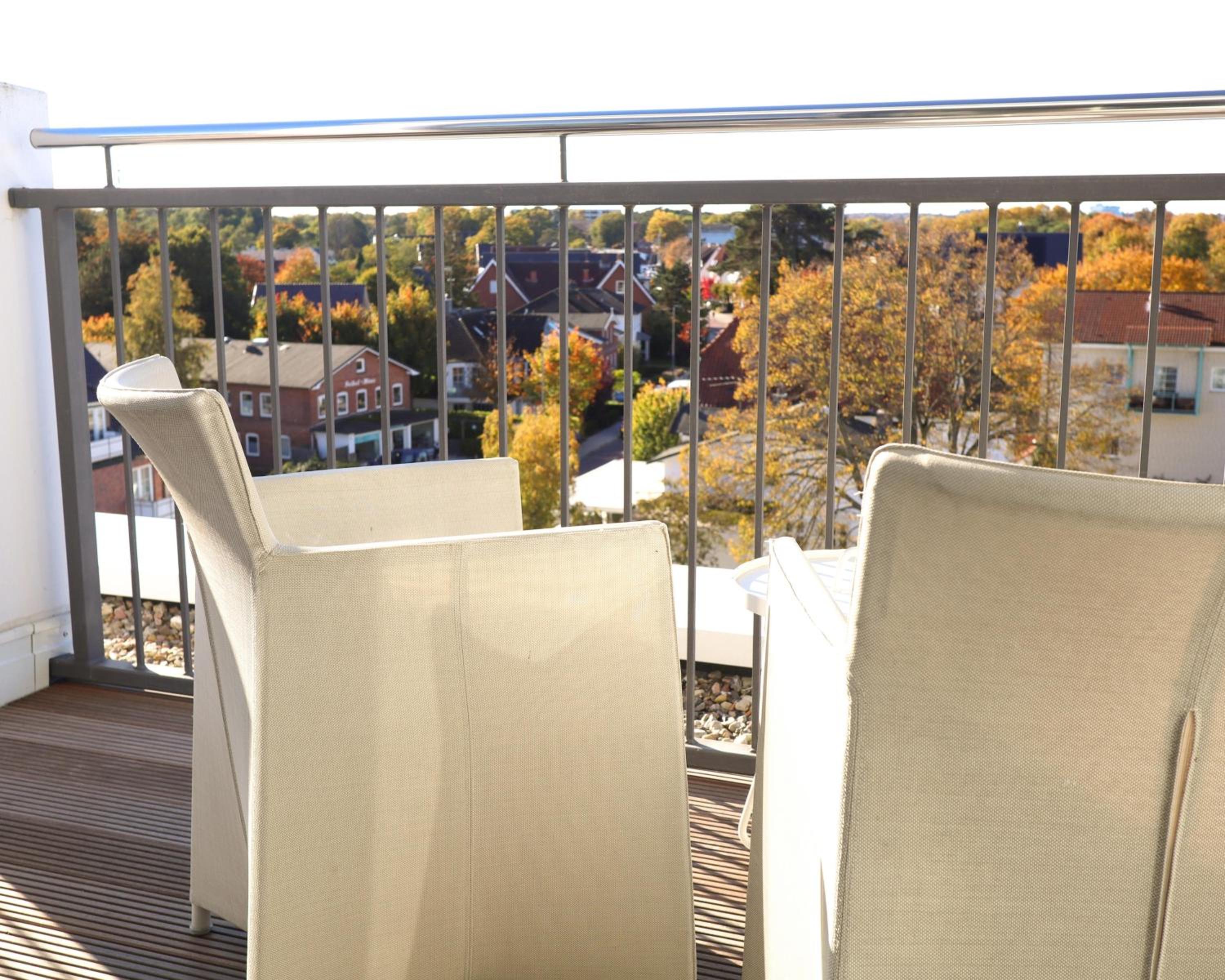 Comfort Double Room with Balcony and Land View