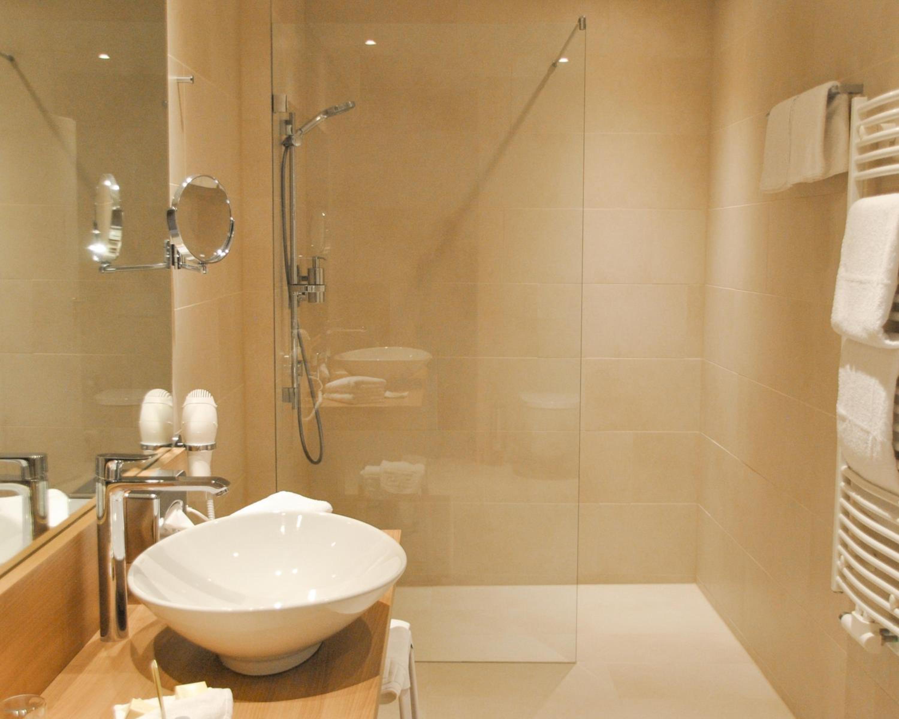 Panoramic Double Room with Balcony and Partial Sea View (no pets)