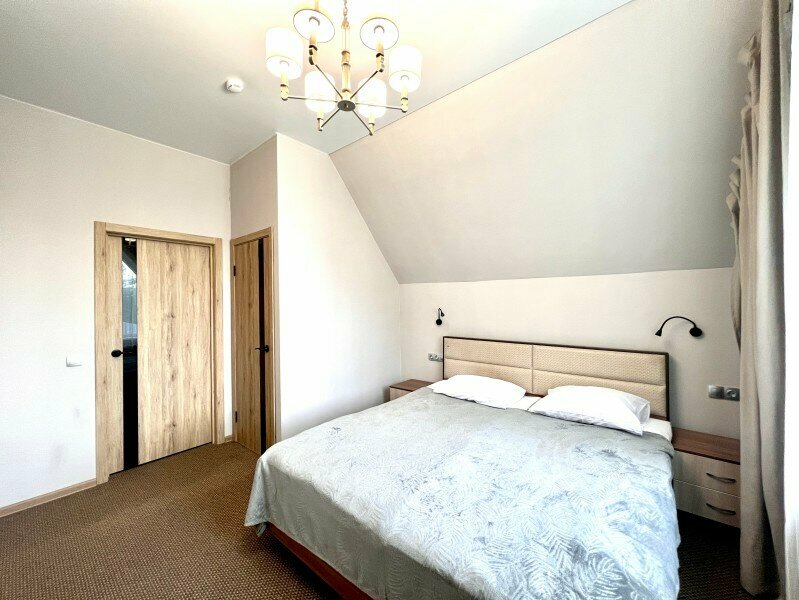 Двухместный номер Делюкс с 1 кроватью и душем