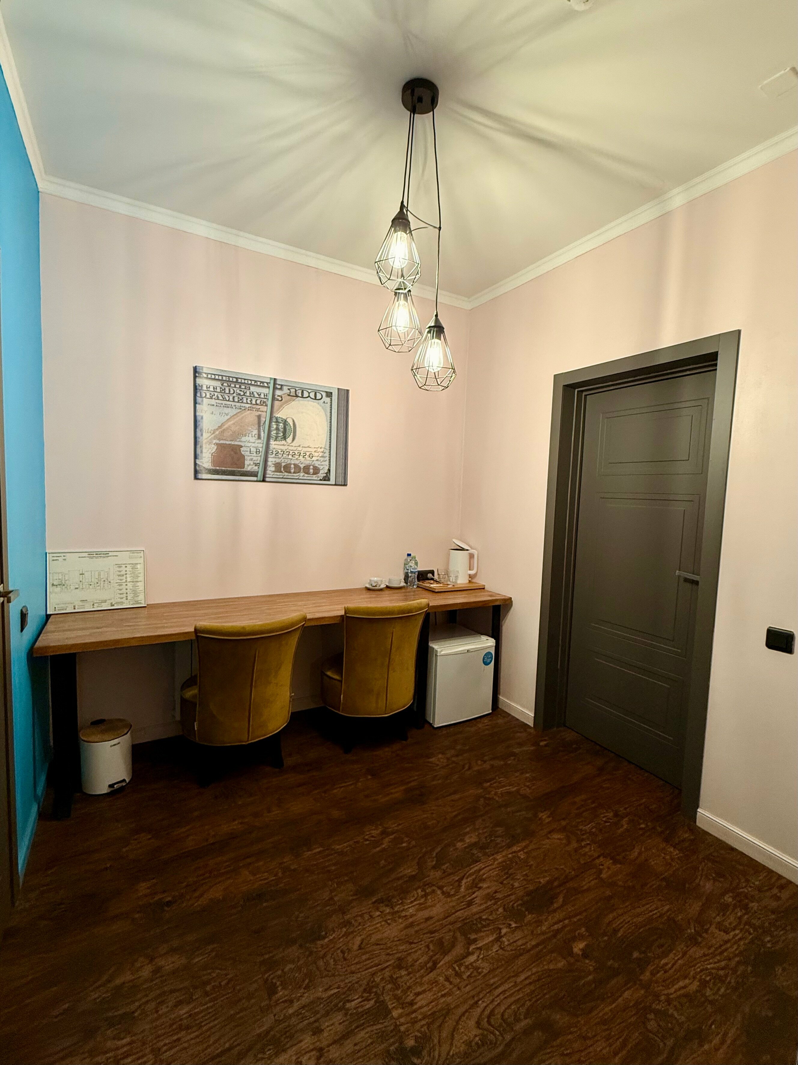 Улучшенный номер с кроватью размера «queen-size»