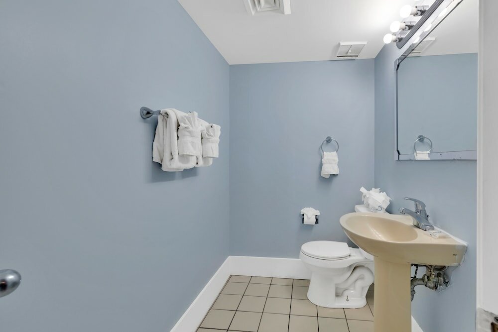 Family Penthouse, 2 Bedrooms, Balcony, Beachside