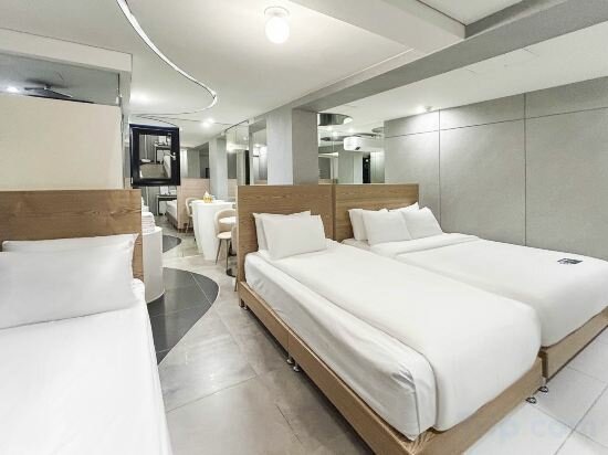 Deluxe Family Spa