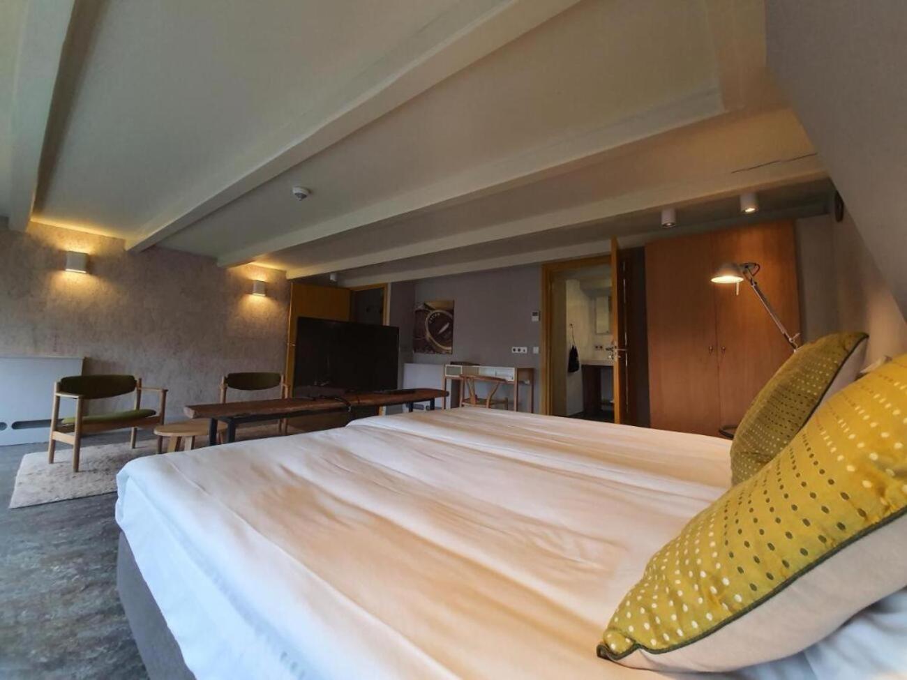 Deluxe Double Room with Bath