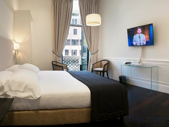 Deluxe Room With Balcony In Annex